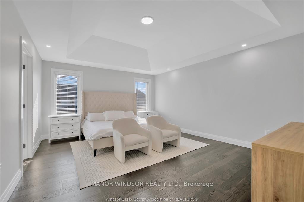 Photo 16 of 1632 Bowler Drive, Windsor — HOMEH