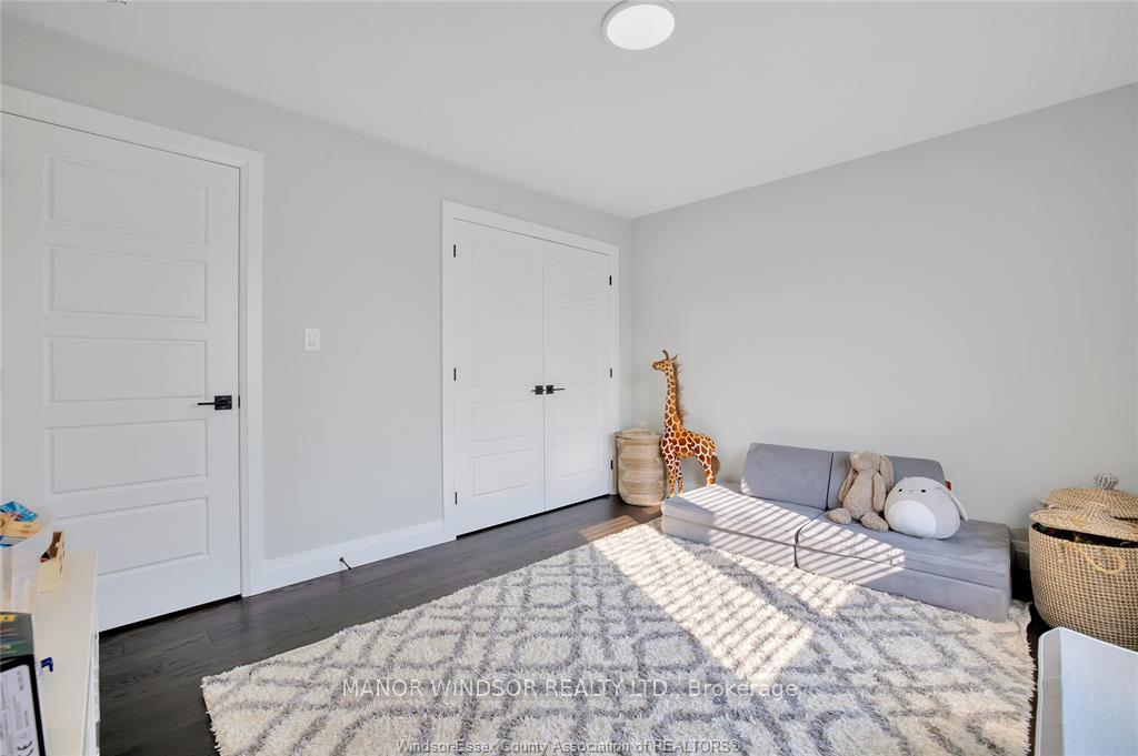 Photo 25 of 1632 Bowler Drive, Windsor — HOMEH