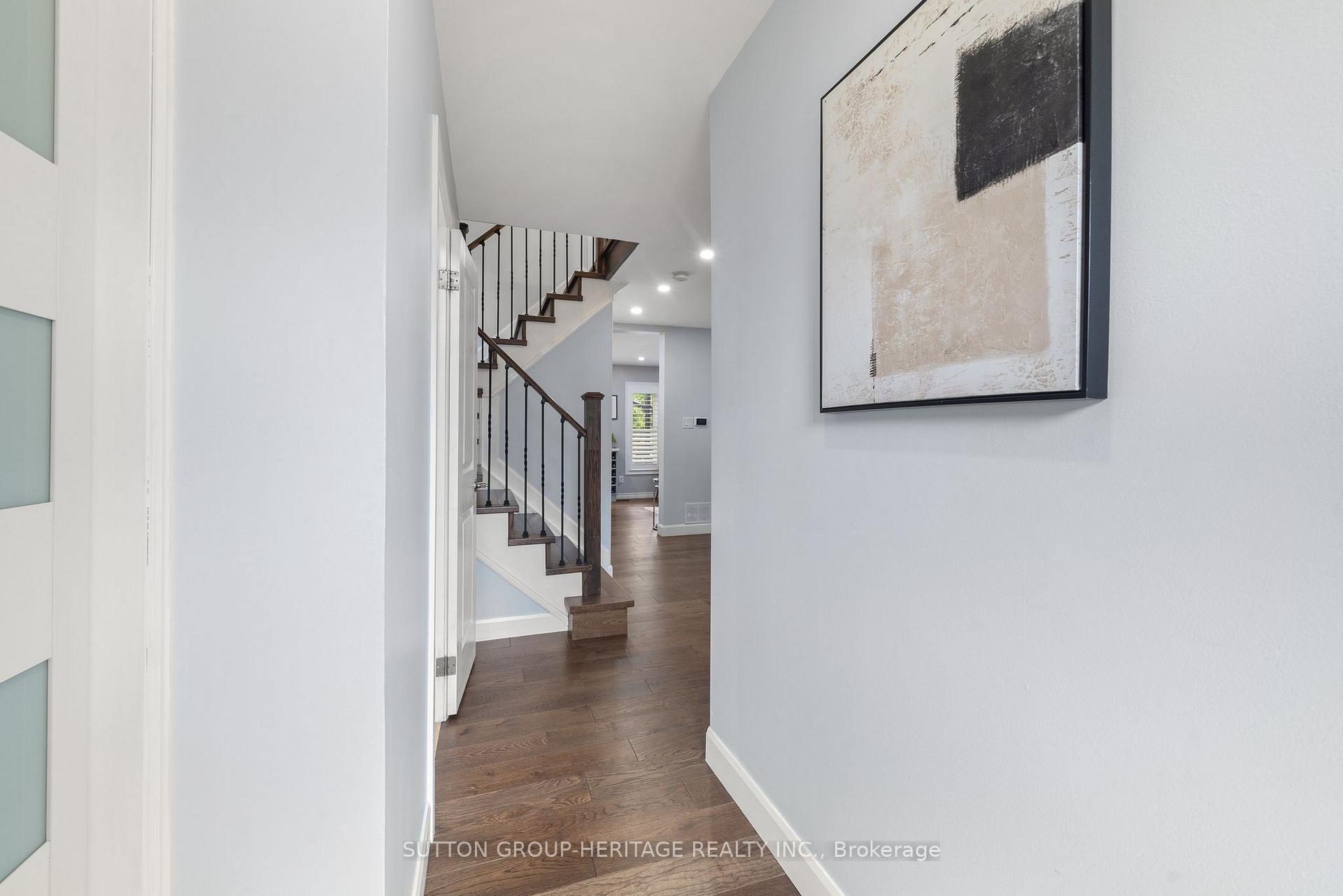 Photo 2 of 30 Cluett Drive, Ajax, South East — HOMEH