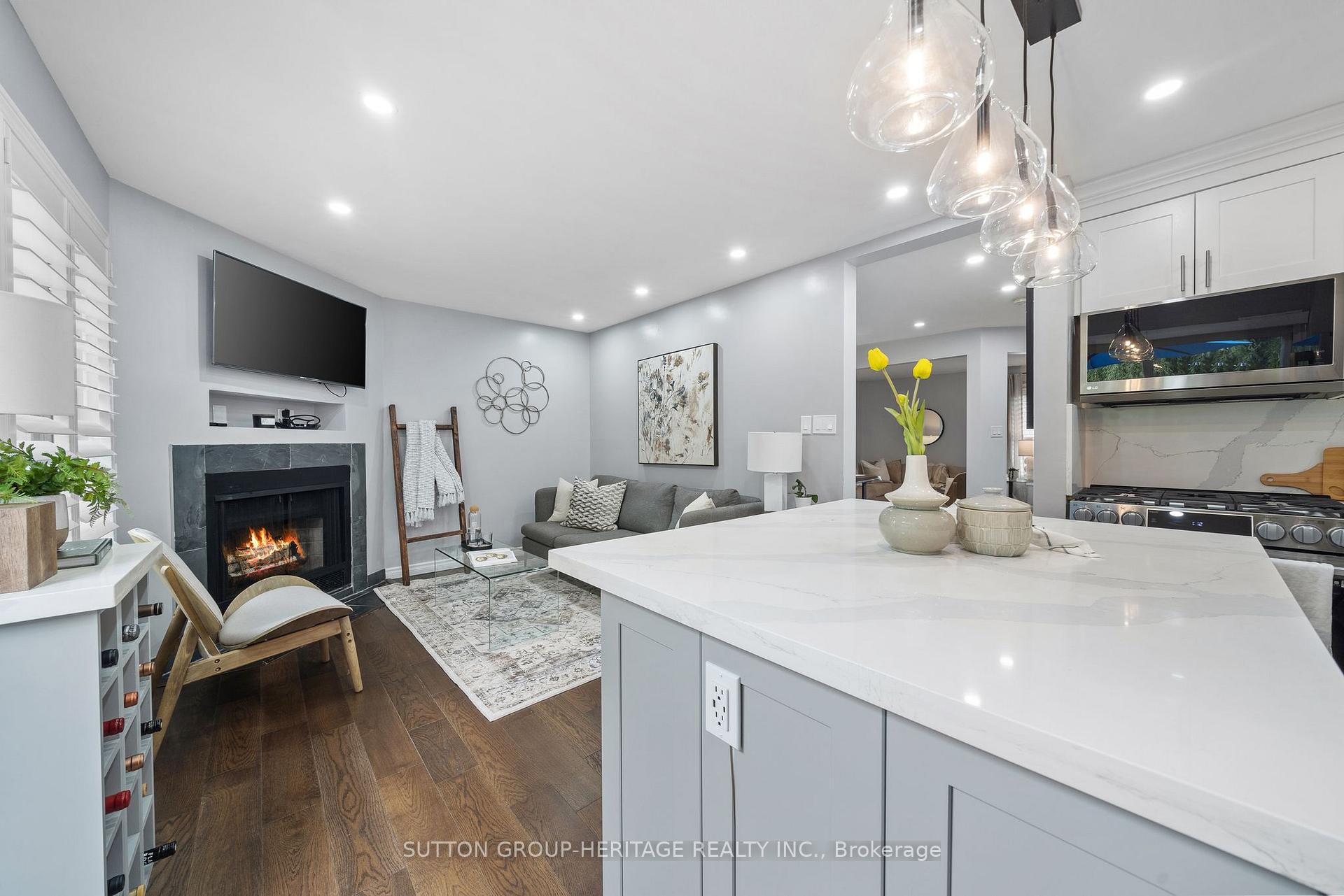 Photo 10 of 30 Cluett Drive, Ajax, South East — HOMEH