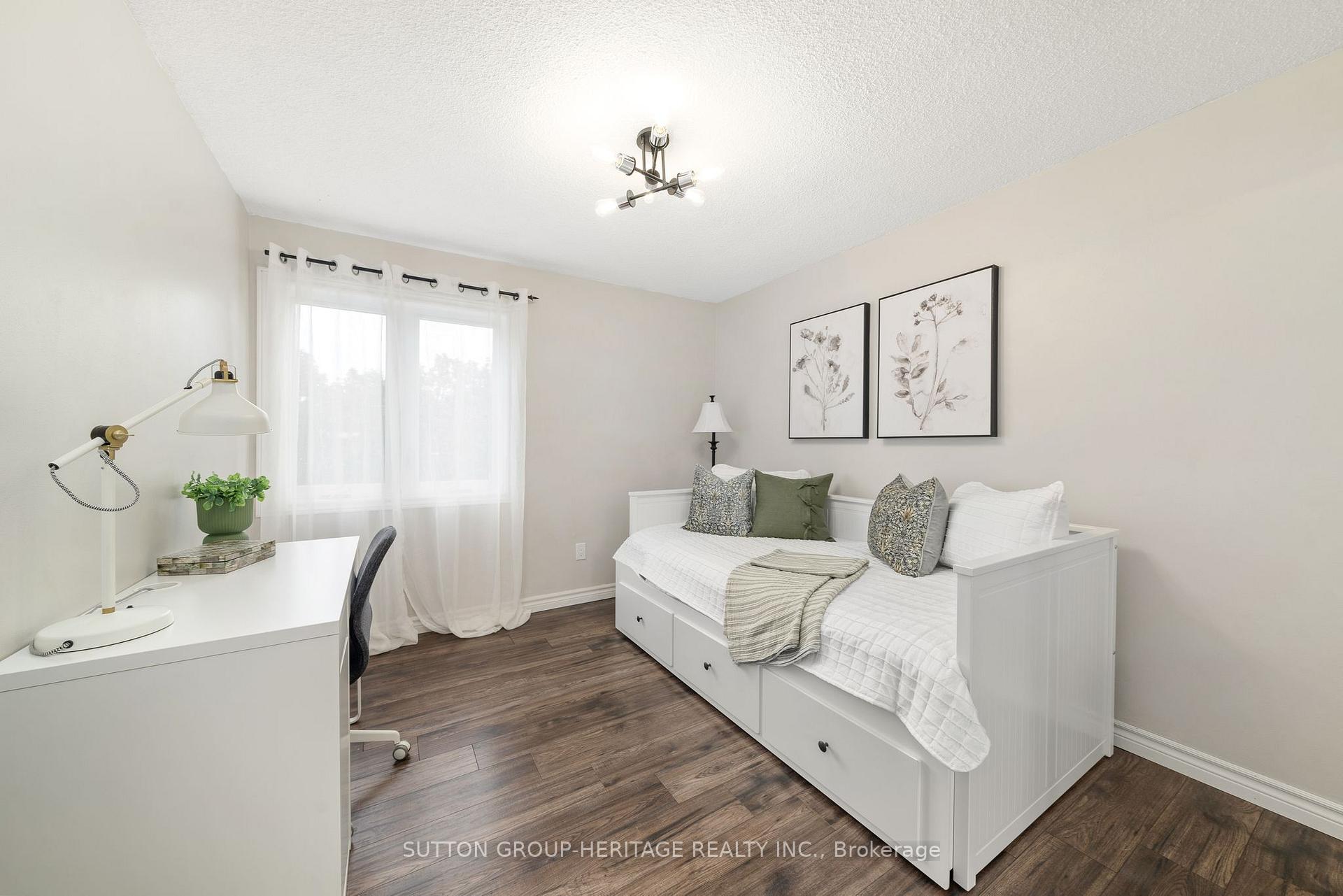 Photo 20 of 30 Cluett Drive, Ajax, South East — HOMEH