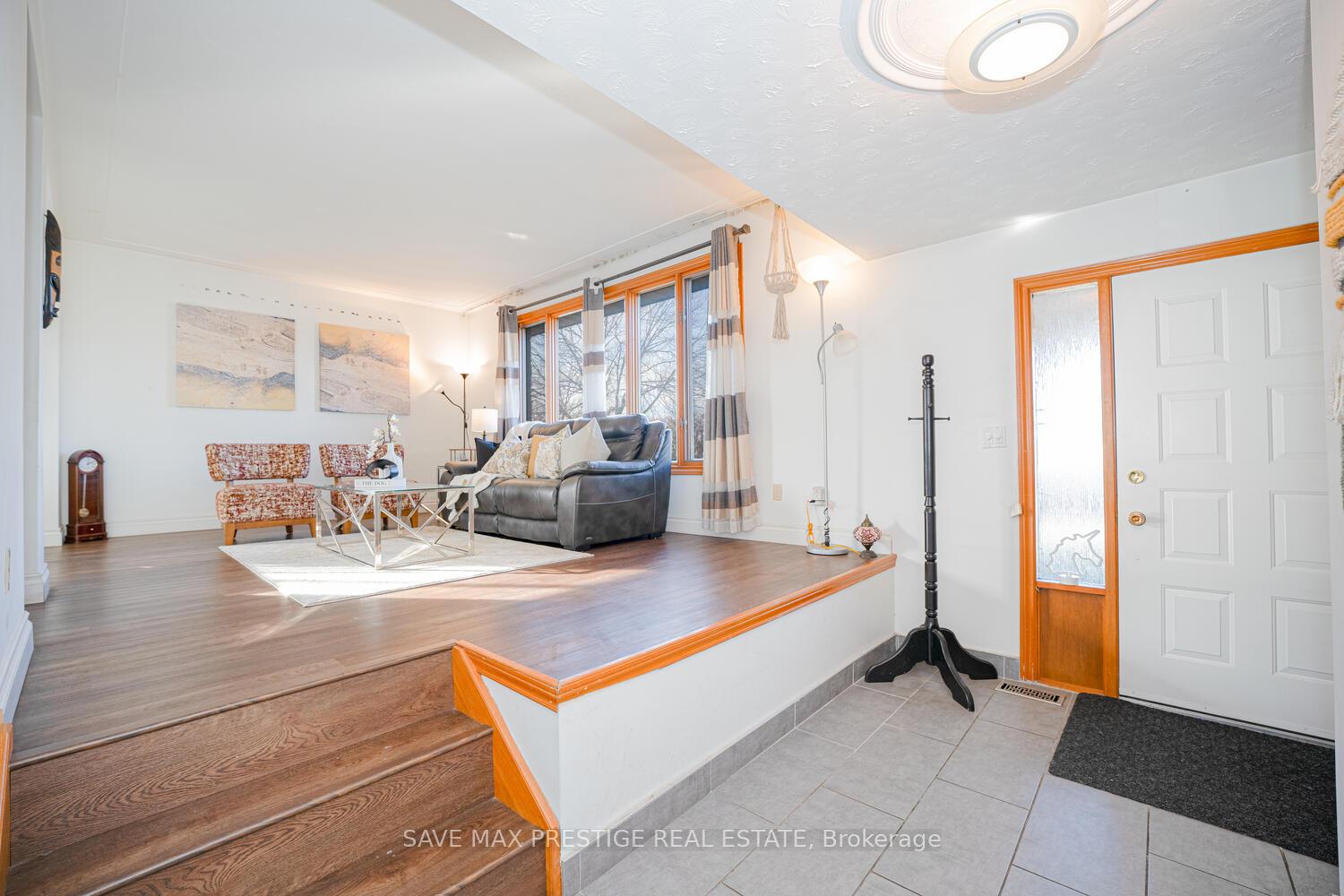Photo 38 of 84 Wimbleton Crescent, Kitchener — HOMEH