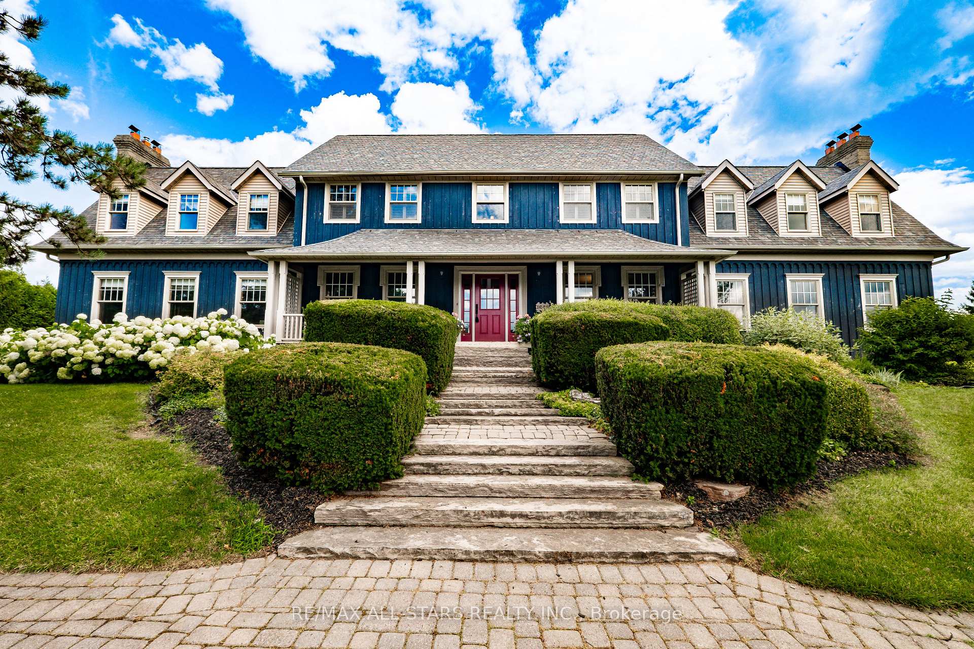 Front of 1648 Acorn Lane