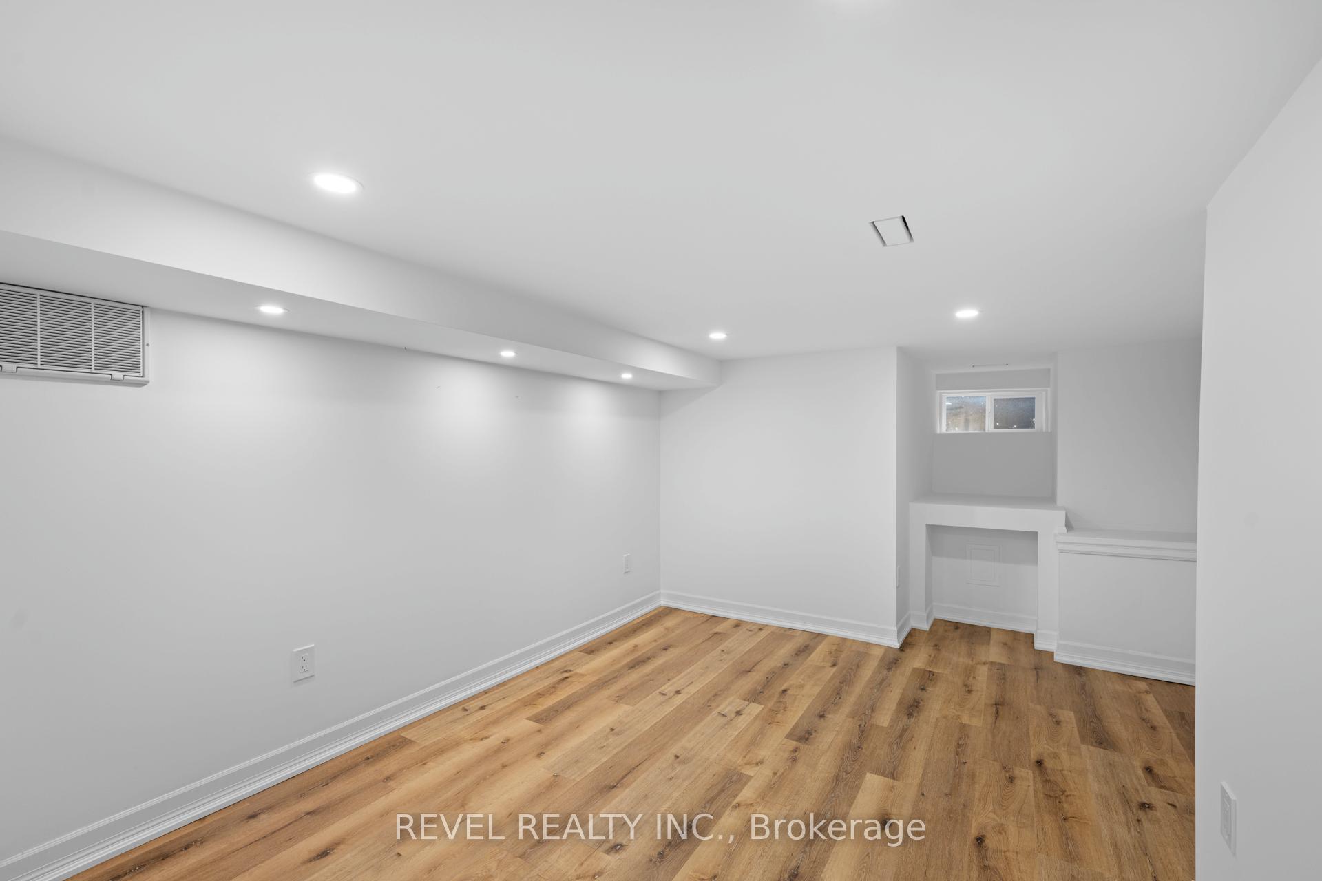 Photo 6 of Unit #A, 153 Bay Street, Hamilton, Central — HOMEH