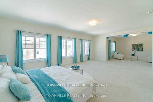 Photo 19 of 13 John Carrol Drive, Welland, Broadway — HOMEH