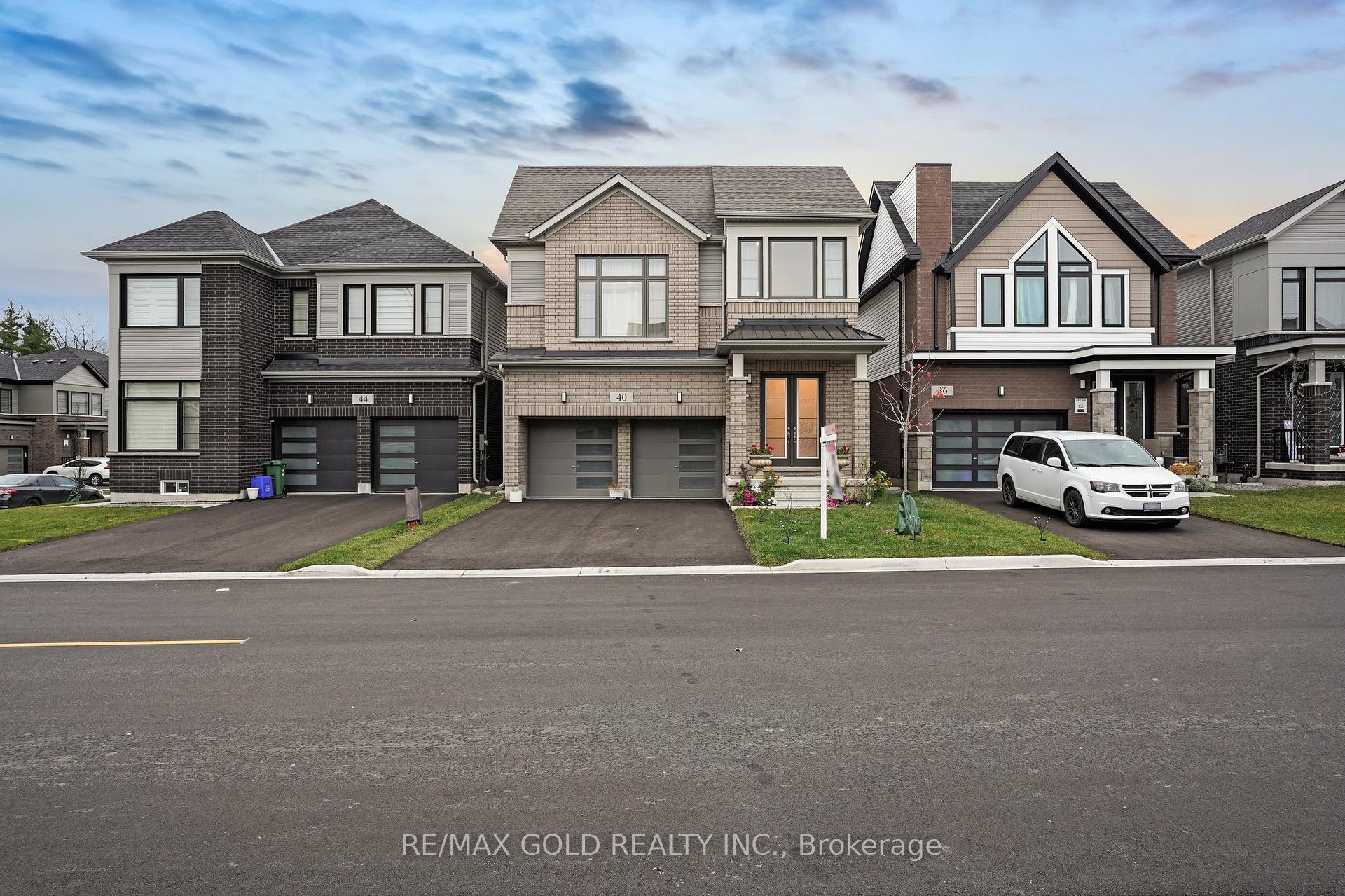 Photo 6 of 40 Weylie Street, Hamilton, Mount Hope — HOMEH