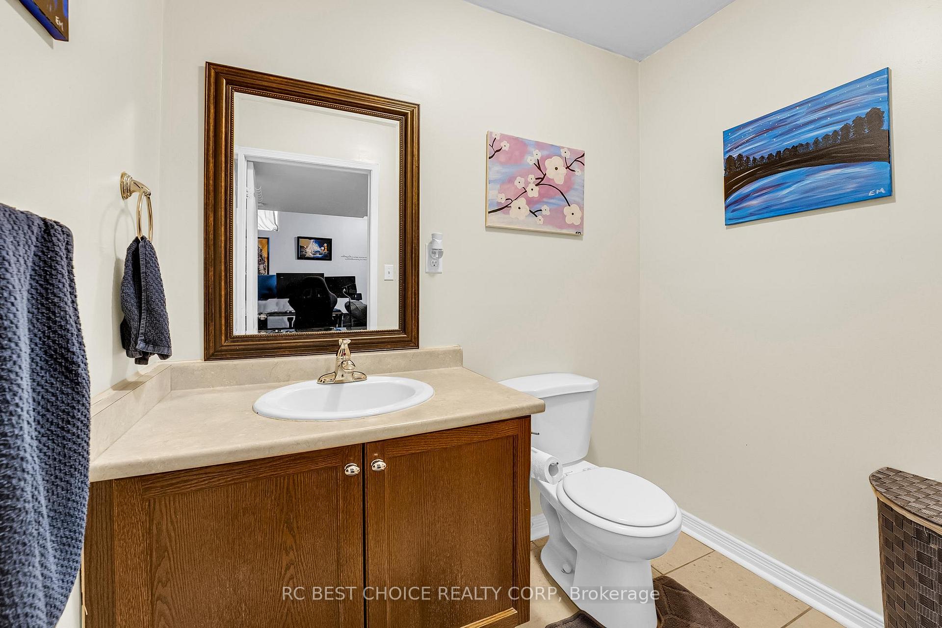 Photo 18 of 69 Roundstone Drive, Brampton, Credit Valley — HOMEH