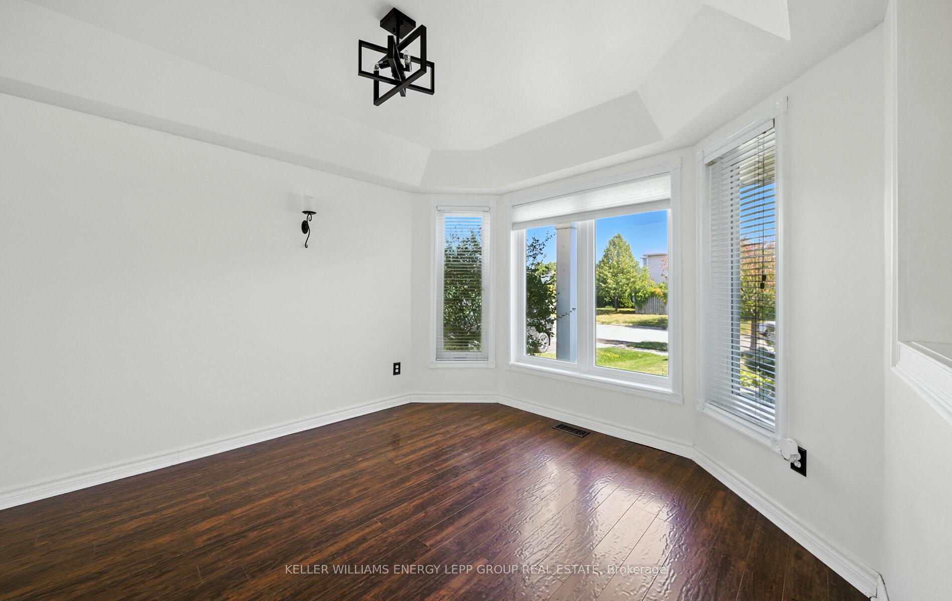 Photo 9 of 6 Hammond Street, Clarington, Bowmanville — HOMEH