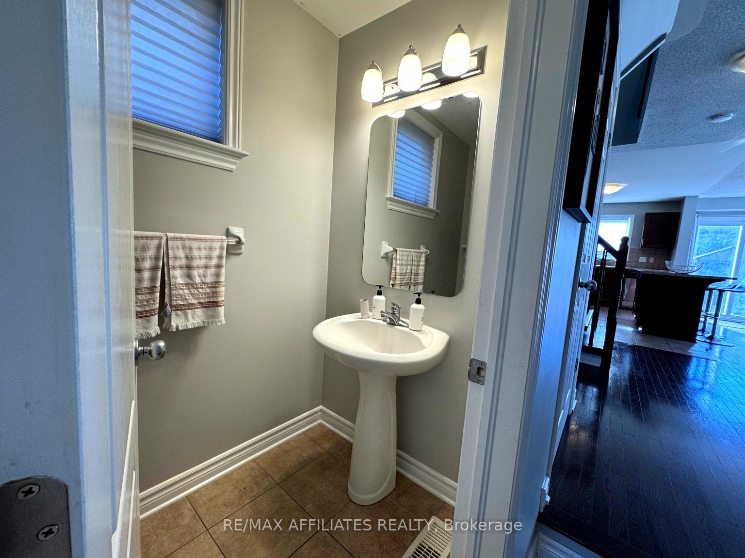 Photo 4 of 673 White Alder Avenue, Ottawa, Blossom Park/Kemp Park/Findlay Creek — HOMEH