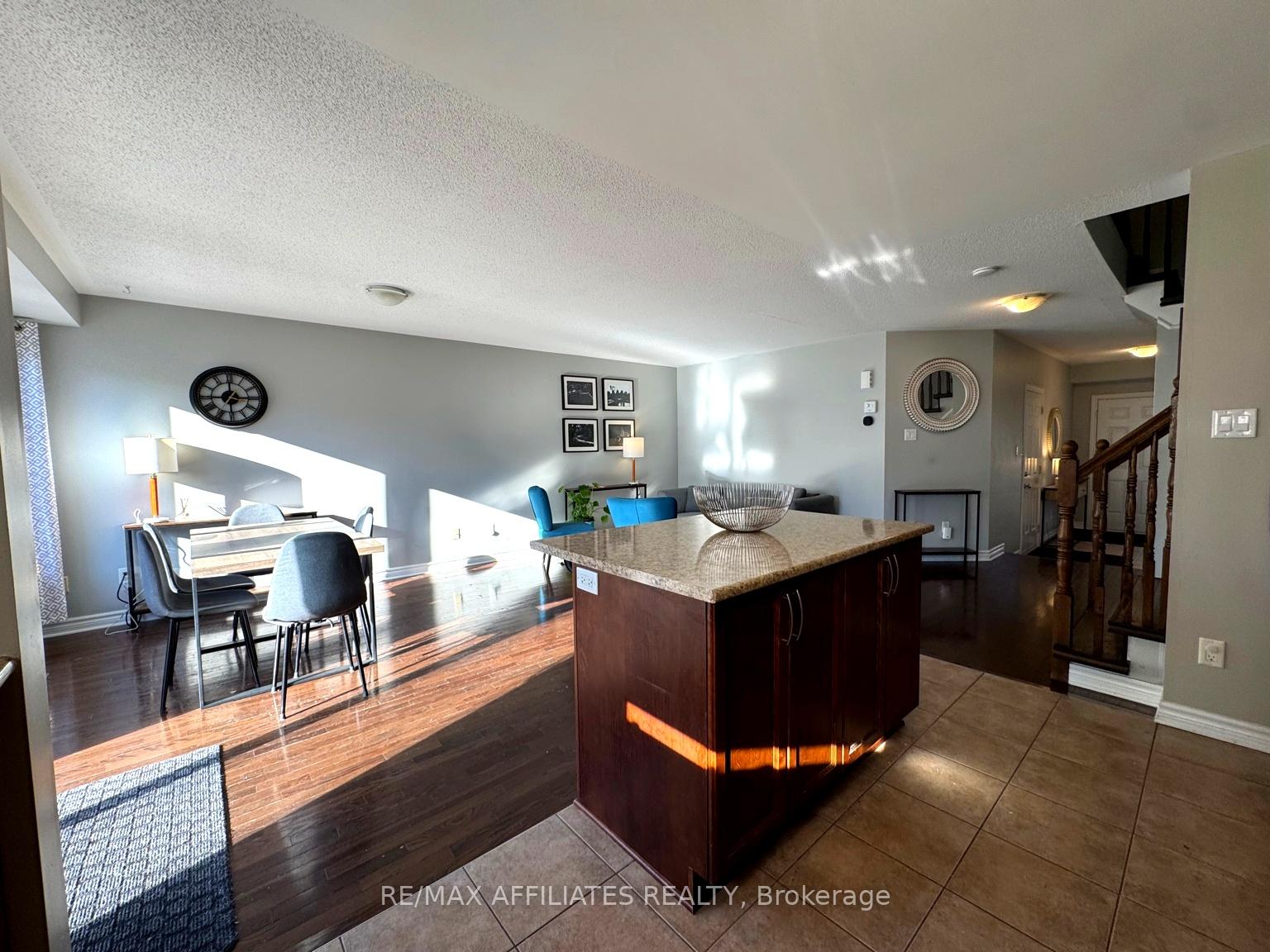 Photo 10 of 673 White Alder Avenue, Ottawa, Blossom Park/Kemp Park/Findlay Creek — HOMEH