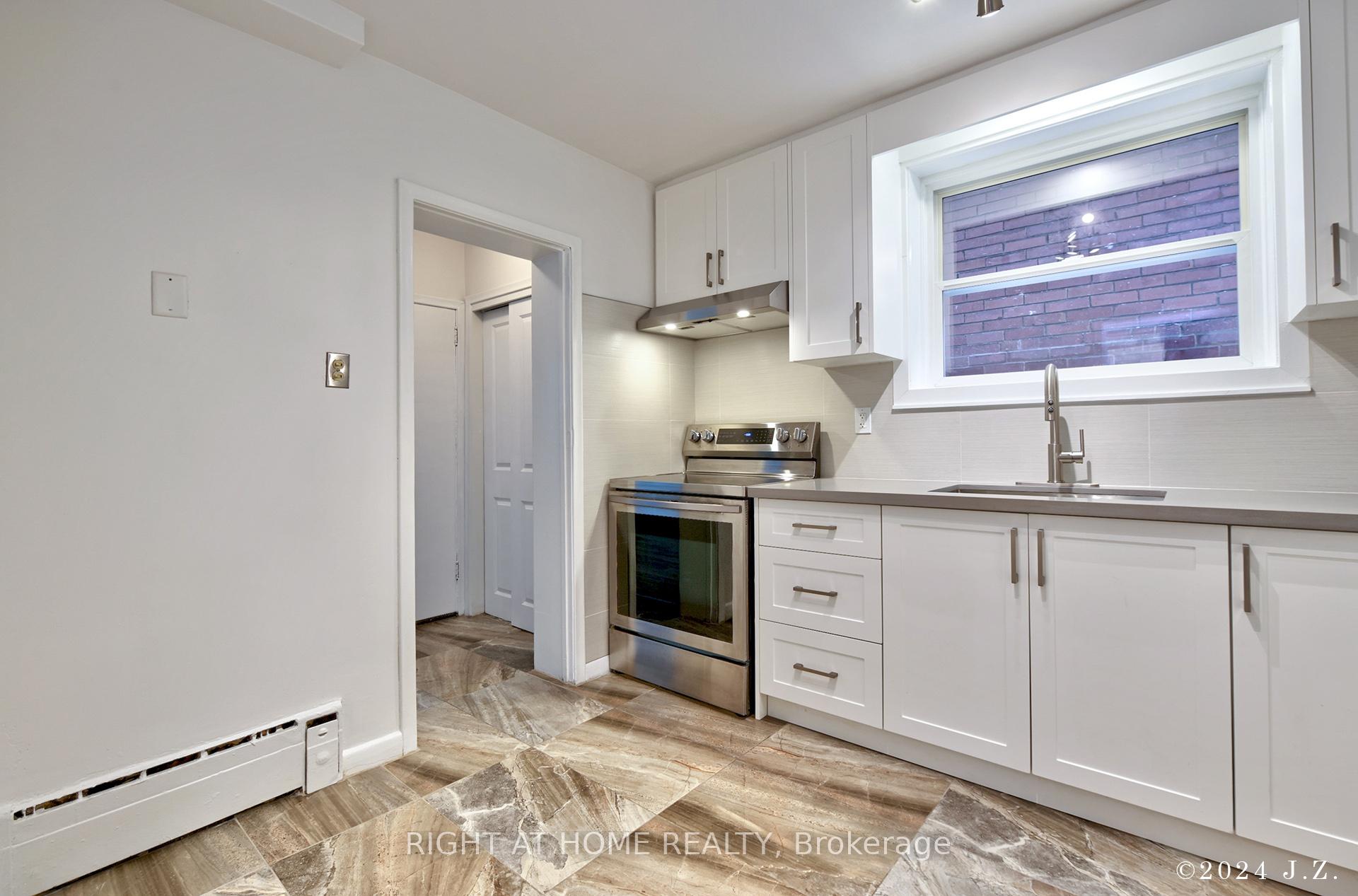 Photo 13 of Unit L/Level, 41 Frankdale Avenue, Toronto, Danforth Village-East York — HOMEH