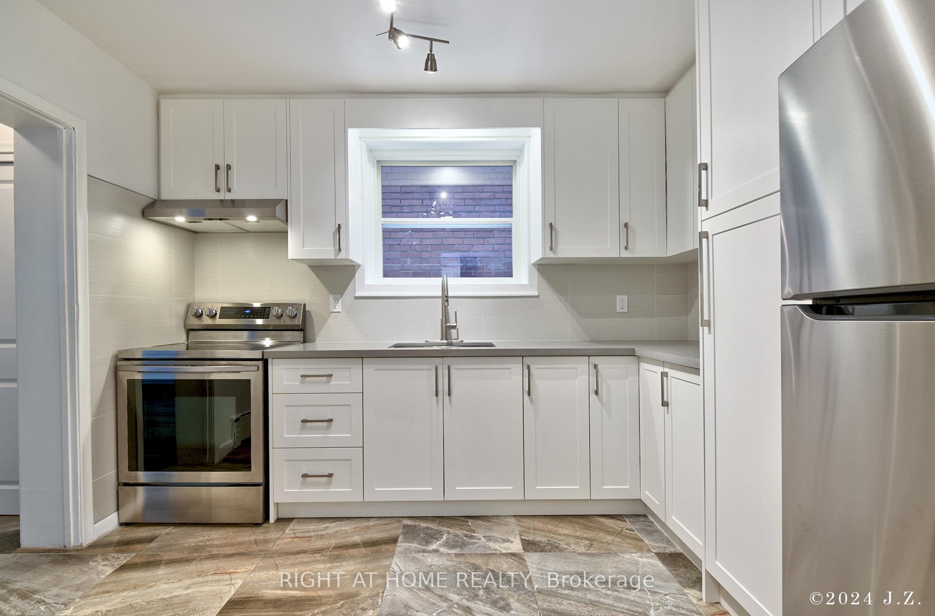 Photo 2 of Unit L/Level, 41 Frankdale Avenue, Toronto, Danforth Village-East York — HOMEH