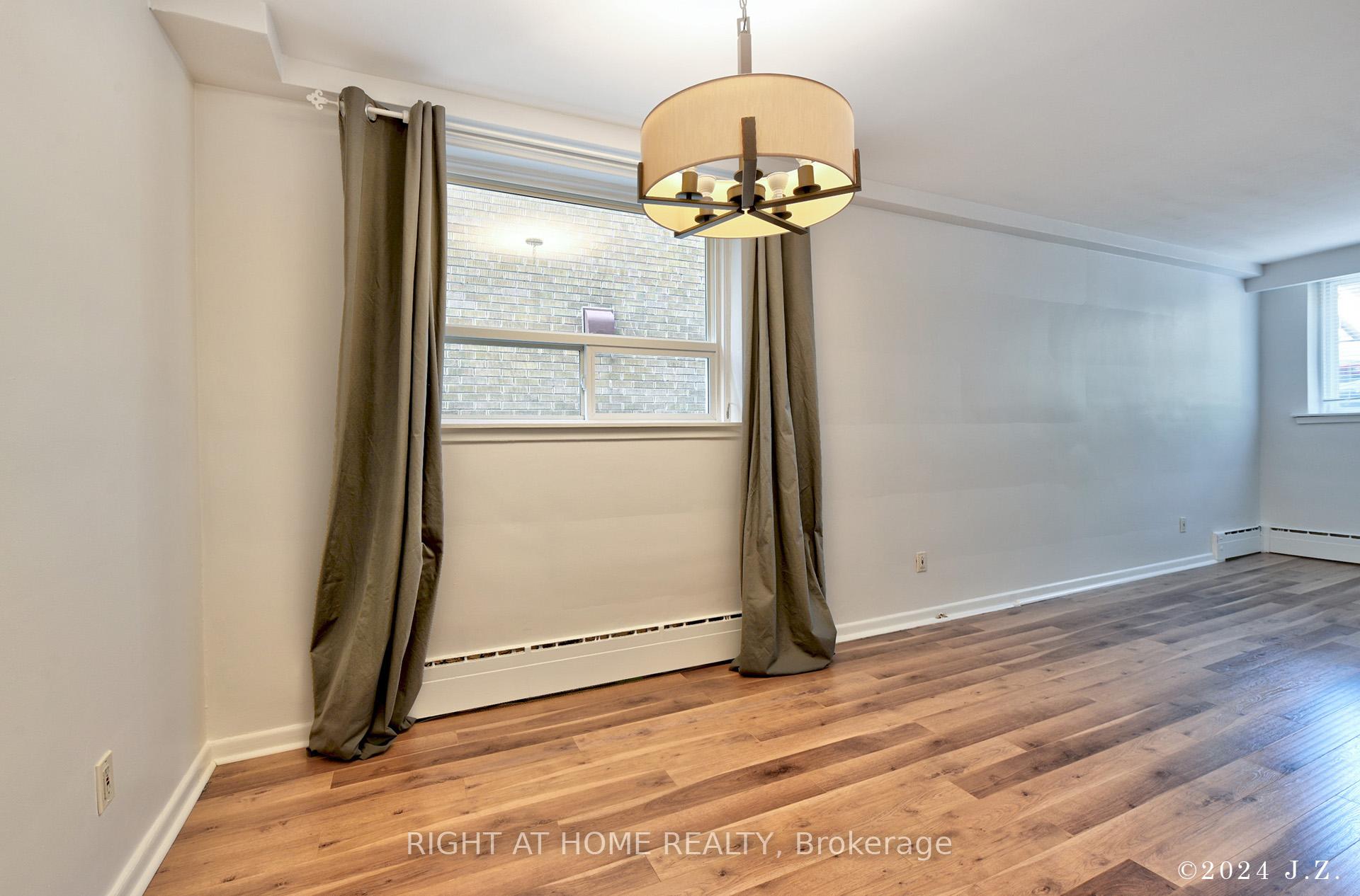 Photo 4 of Unit L/Level, 41 Frankdale Avenue, Toronto, Danforth Village-East York — HOMEH