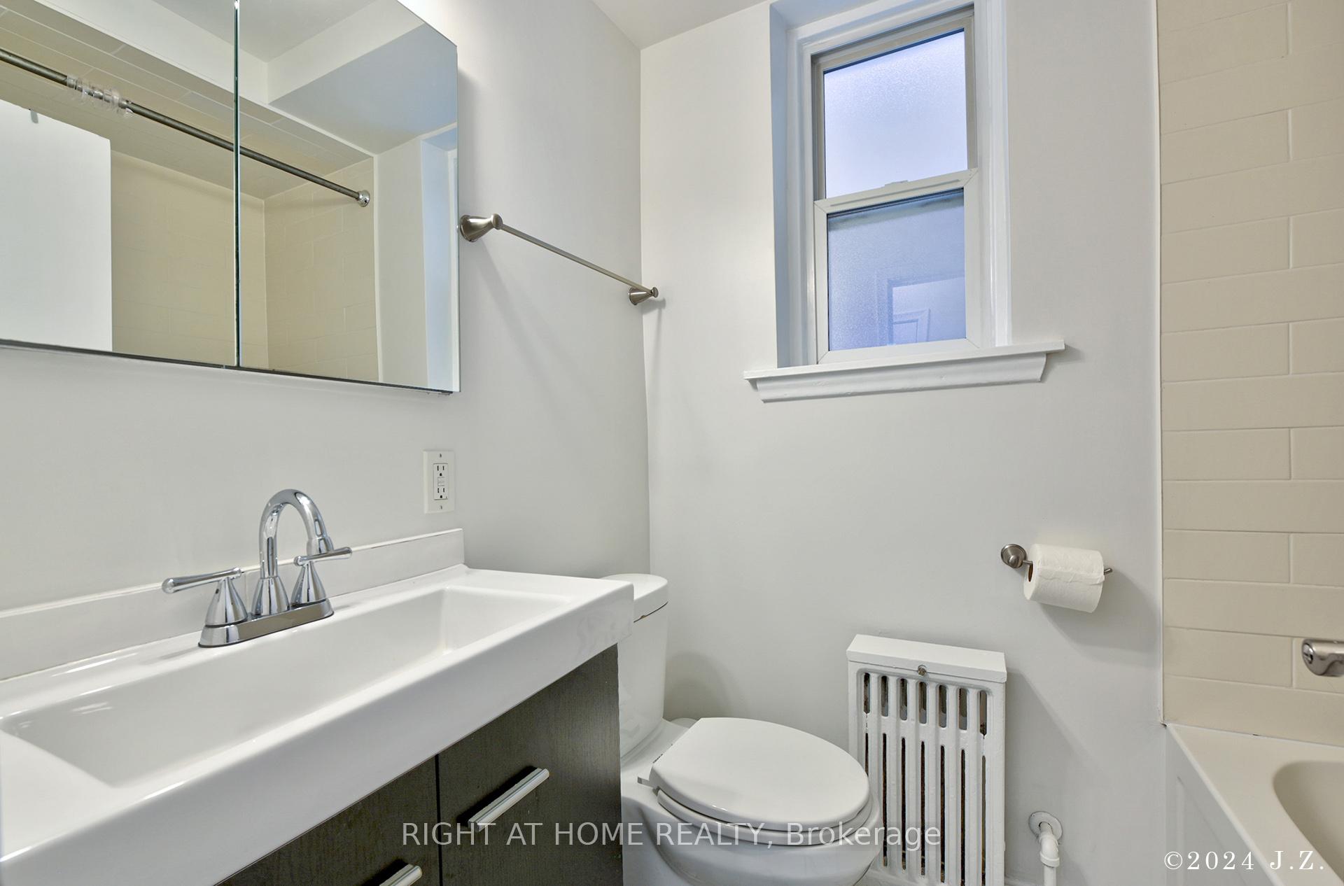 Photo 12 of Unit L/Level, 41 Frankdale Avenue, Toronto, Danforth Village-East York — HOMEH