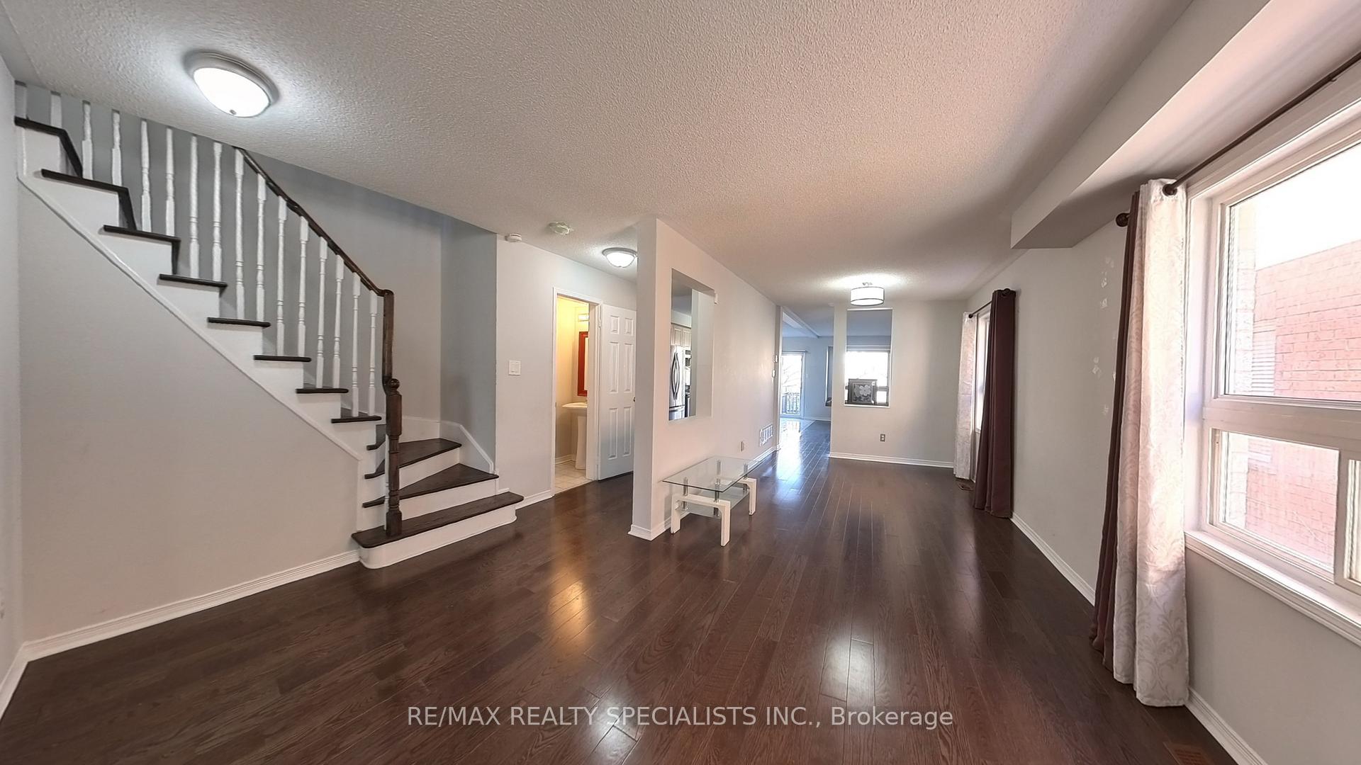 Photo 5 of Unit MAIN&2, 121 Tiller Trail, Brampton, Fletcher's Creek Village — HOMEH