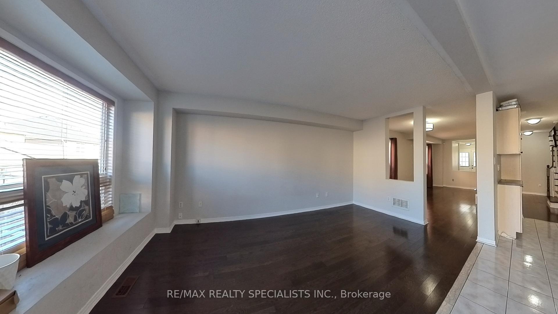 Photo 6 of Unit MAIN&2, 121 Tiller Trail, Brampton, Fletcher's Creek Village — HOMEH
