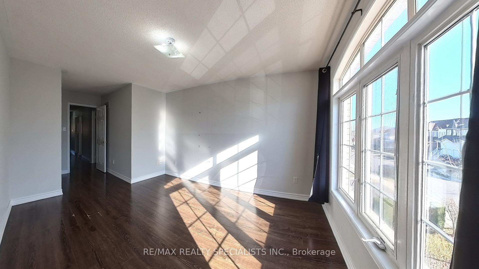 Photo 14 of Unit MAIN&2, 121 Tiller Trail, Brampton, Fletcher's Creek Village — HOMEH
