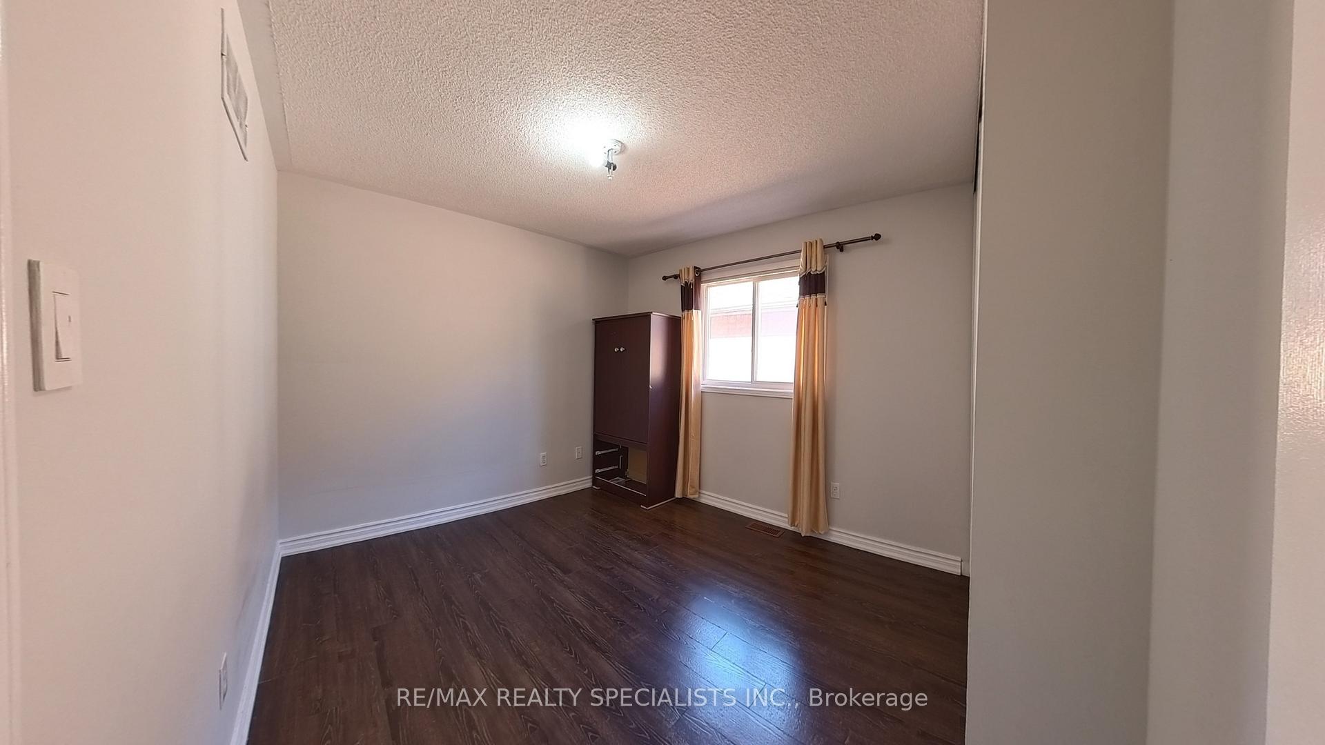 Photo 29 of Unit MAIN&2, 121 Tiller Trail, Brampton, Fletcher's Creek Village — HOMEH