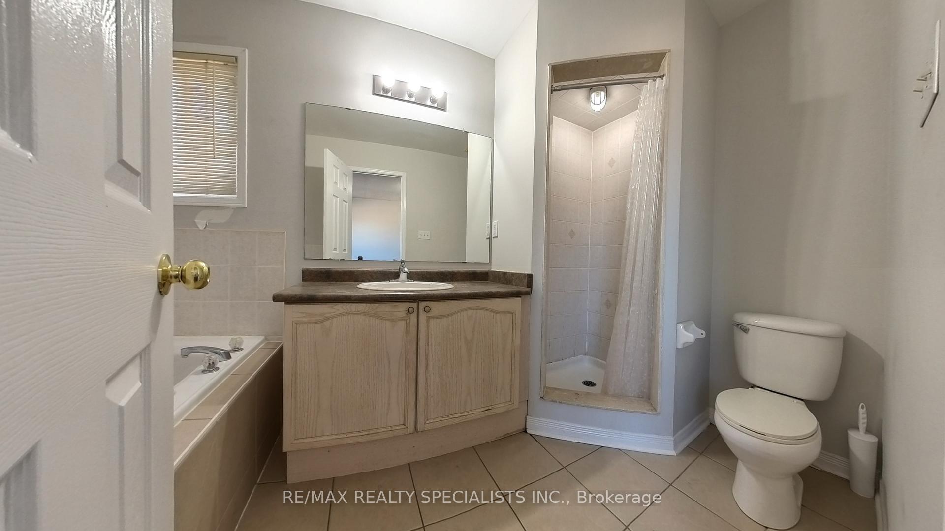 Photo 24 of Unit MAIN&2, 121 Tiller Trail, Brampton, Fletcher's Creek Village — HOMEH