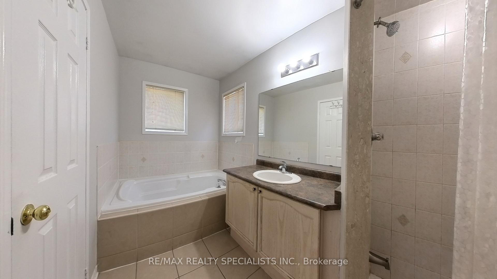 Photo 31 of Unit MAIN&2, 121 Tiller Trail, Brampton, Fletcher's Creek Village — HOMEH