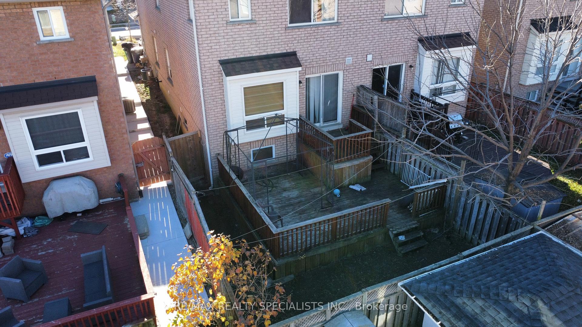 Photo 23 of Unit MAIN&2, 121 Tiller Trail, Brampton, Fletcher's Creek Village — HOMEH