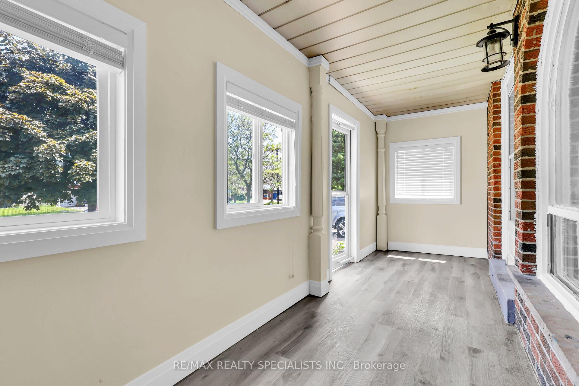 Photo 16 of Unit MAIN, 103 Manitou Crescent, Brampton, Central Park — HOMEH