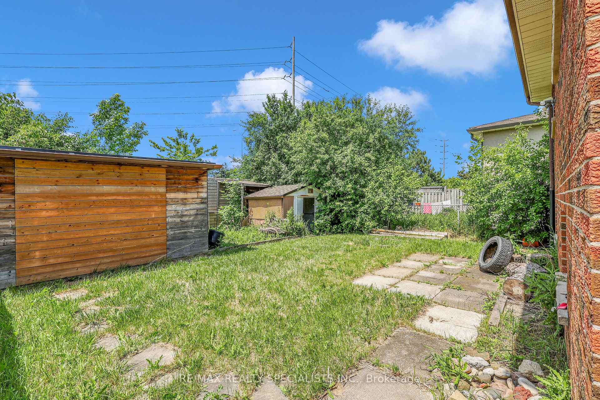 Photo 17 of Unit MAIN, 103 Manitou Crescent, Brampton, Central Park — HOMEH