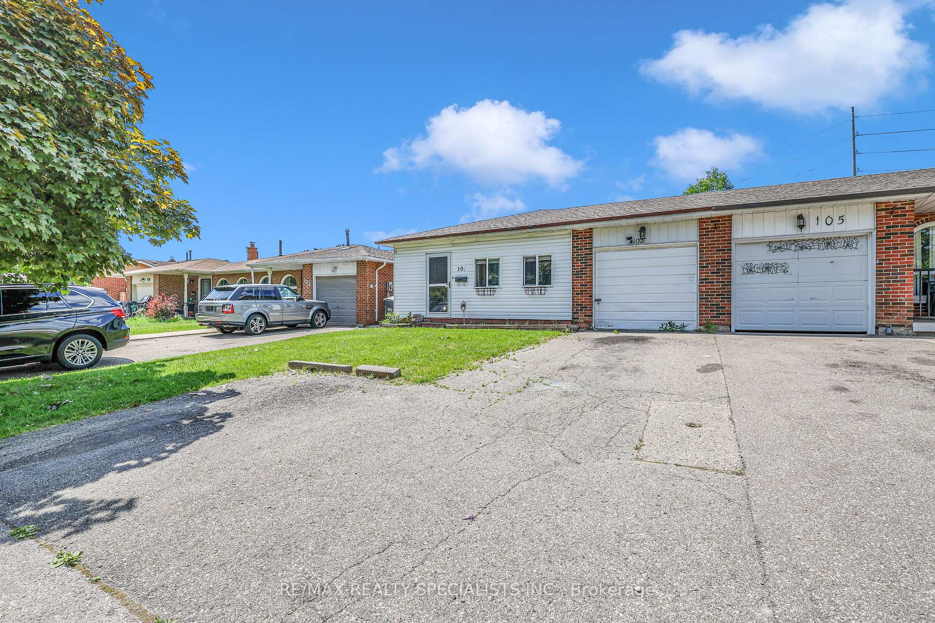 Photo 1 of Unit MAIN, 103 Manitou Crescent, Brampton, Central Park — HOMEH