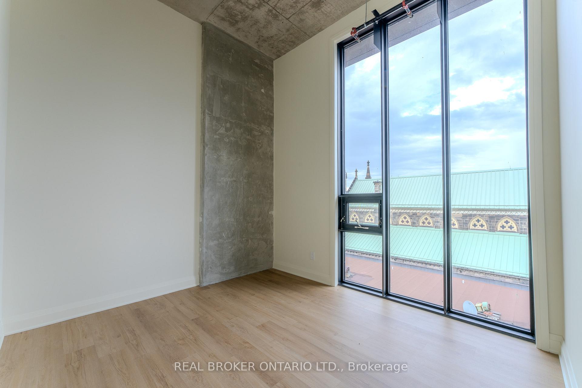 Photo 2 of Unit 604, 11 Robert Street, Hamilton, Beasley — HOMEH