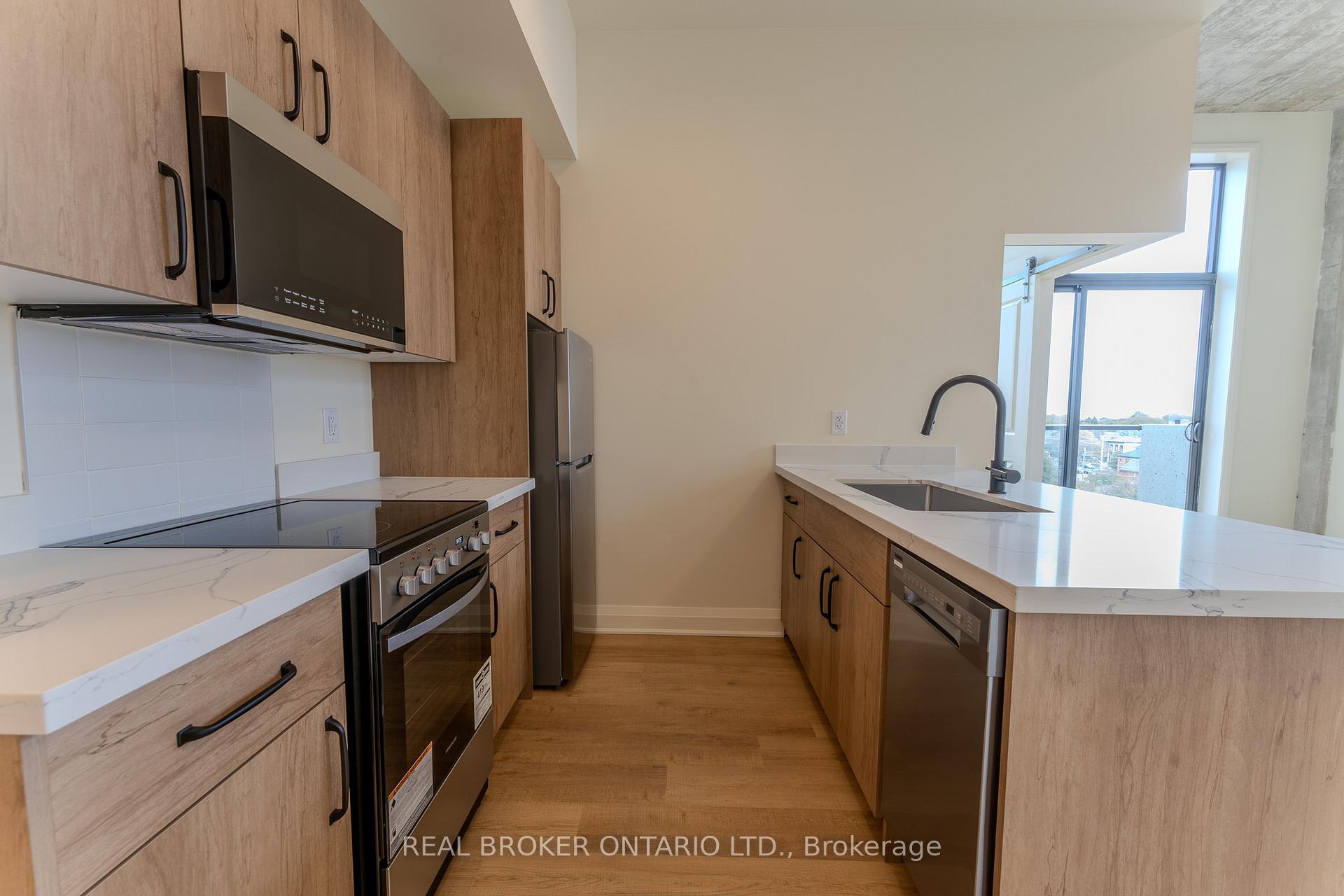 Photo 10 of Unit 604, 11 Robert Street, Hamilton, Beasley — HOMEH