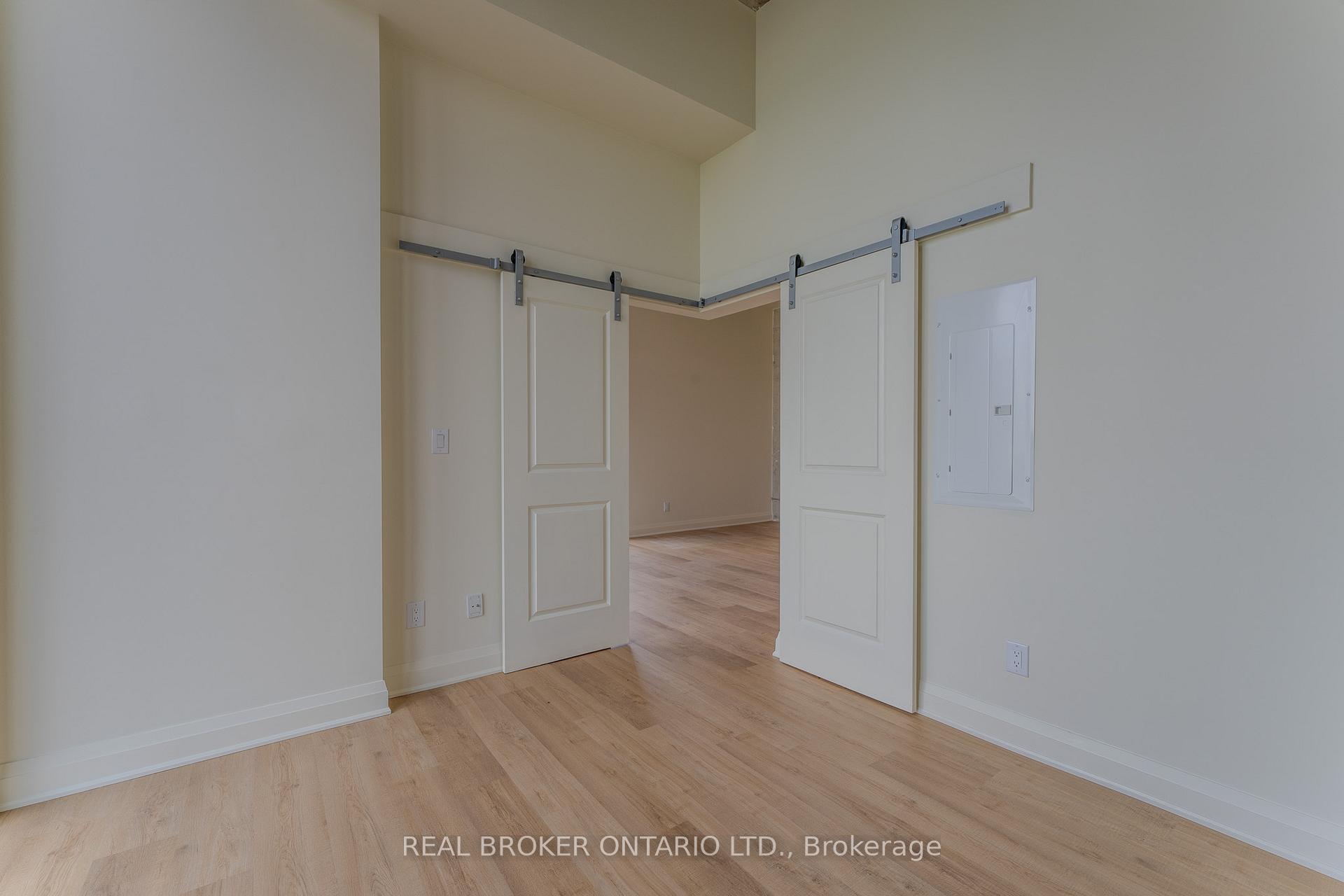 Photo 7 of Unit 604, 11 Robert Street, Hamilton, Beasley — HOMEH