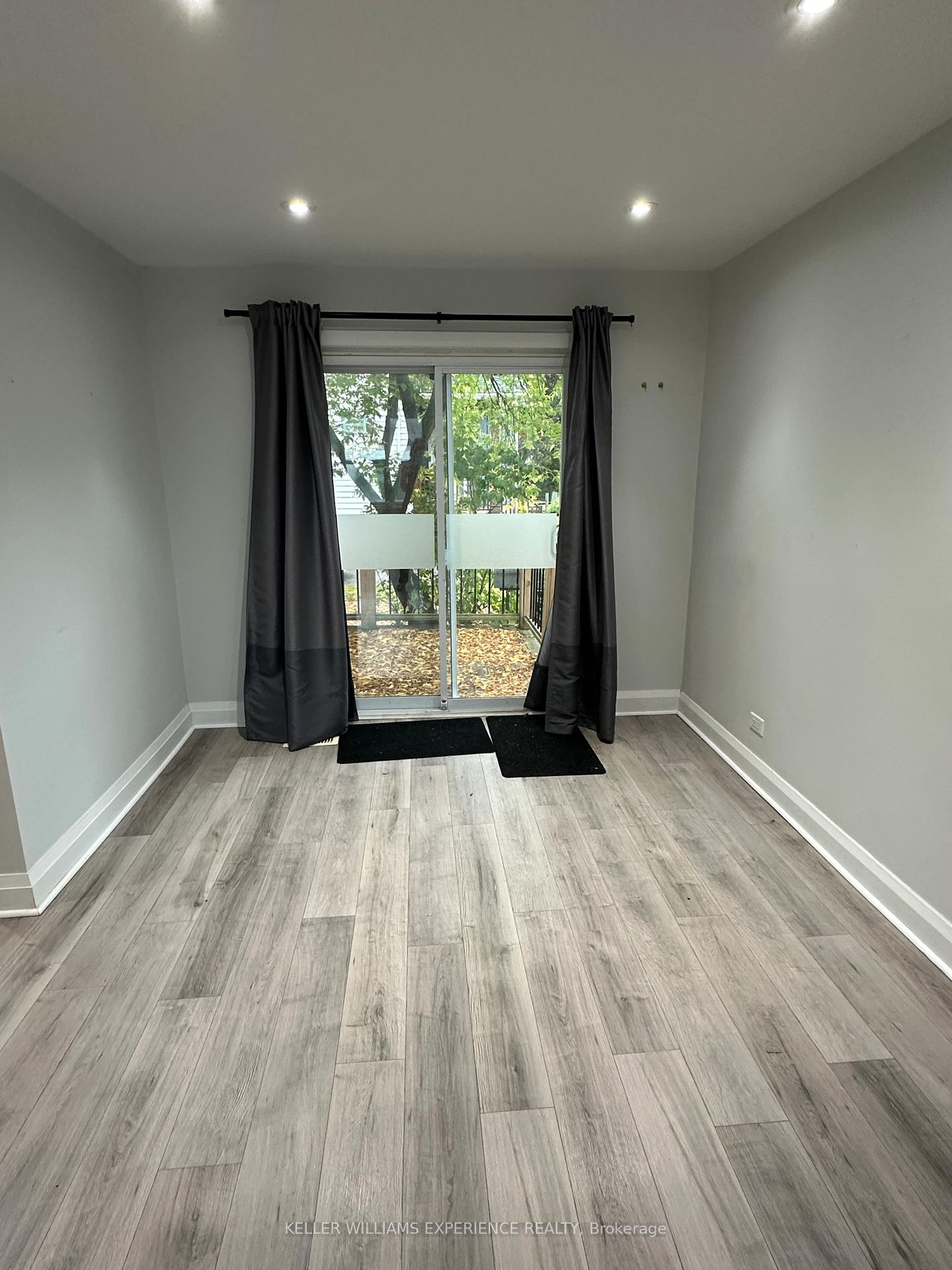 Photo 10 of Unit Main Fl, 44 Alfred Street, Barrie, Allandale — HOMEH