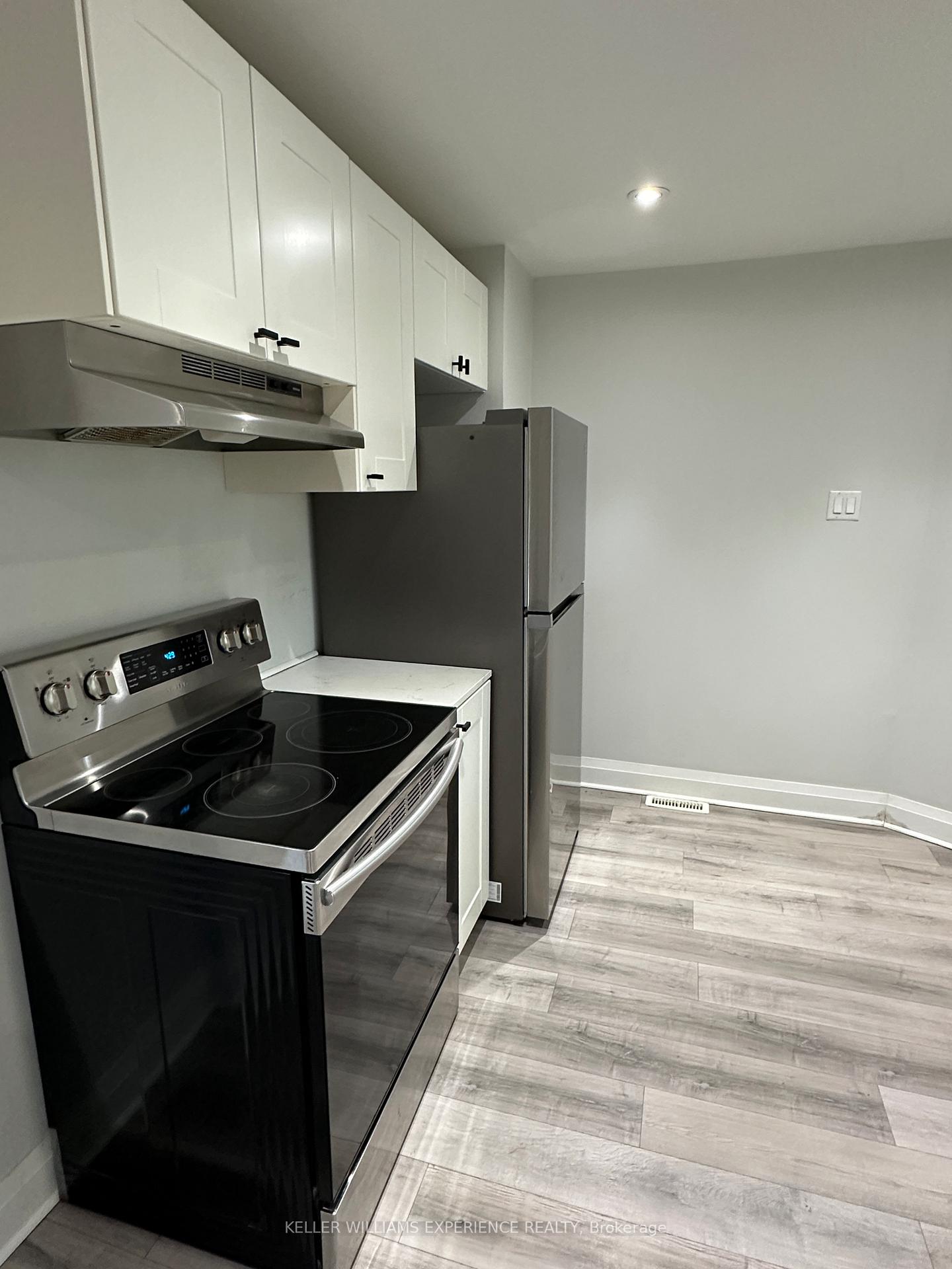 Photo 4 of Unit Main Fl, 44 Alfred Street, Barrie, Allandale — HOMEH