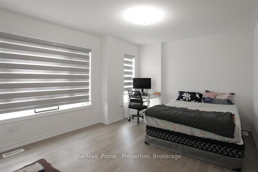 Photo 15 of Unit UPPER, 110 Durham Avenue, Barrie, Rural Barrie Southeast — HOMEH