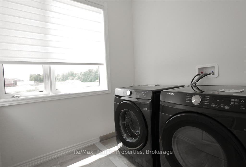 Photo 13 of Unit UPPER, 110 Durham Avenue, Barrie, Rural Barrie Southeast — HOMEH