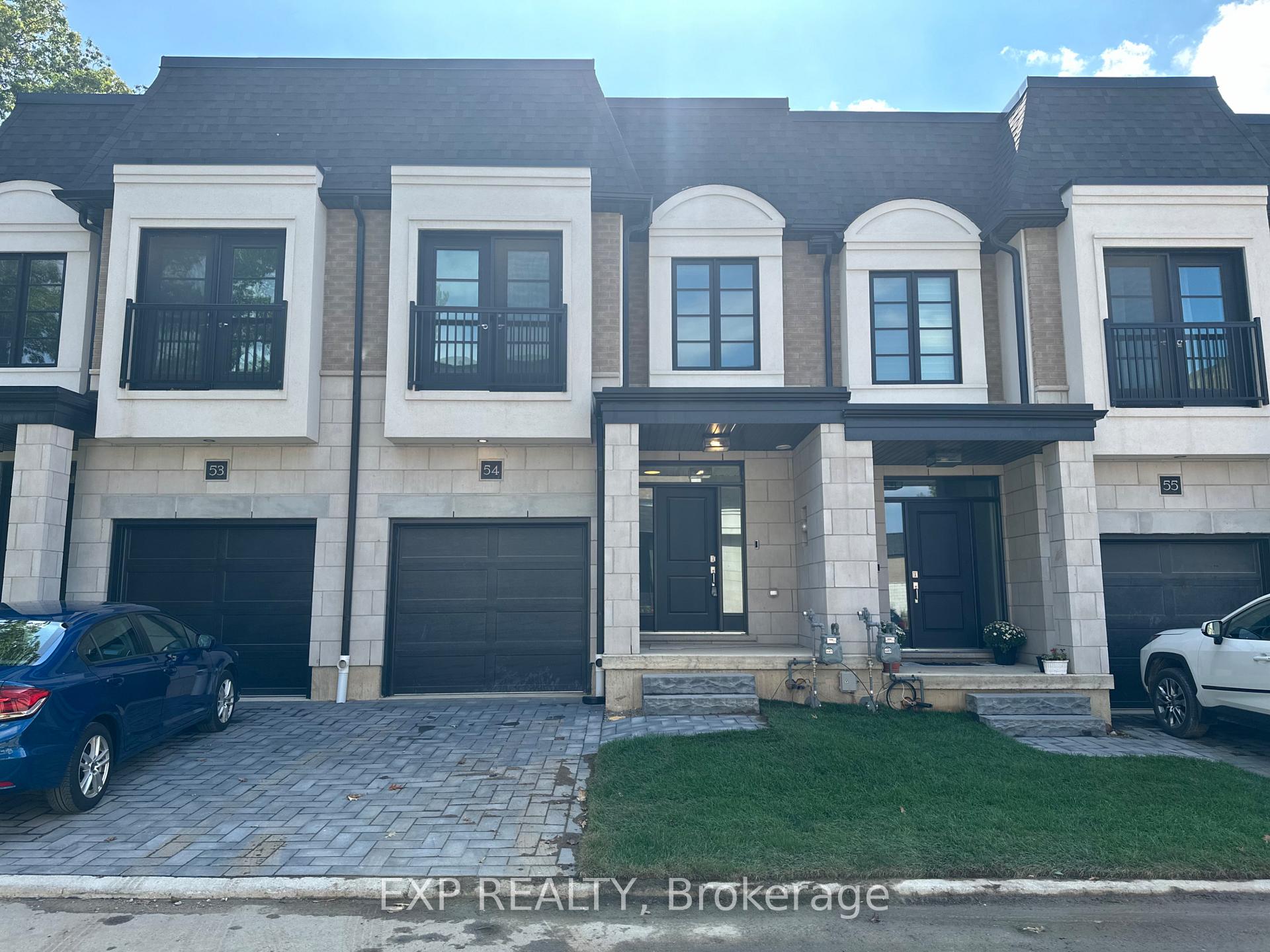 Front of Unit 54, 143 Elgin Street N