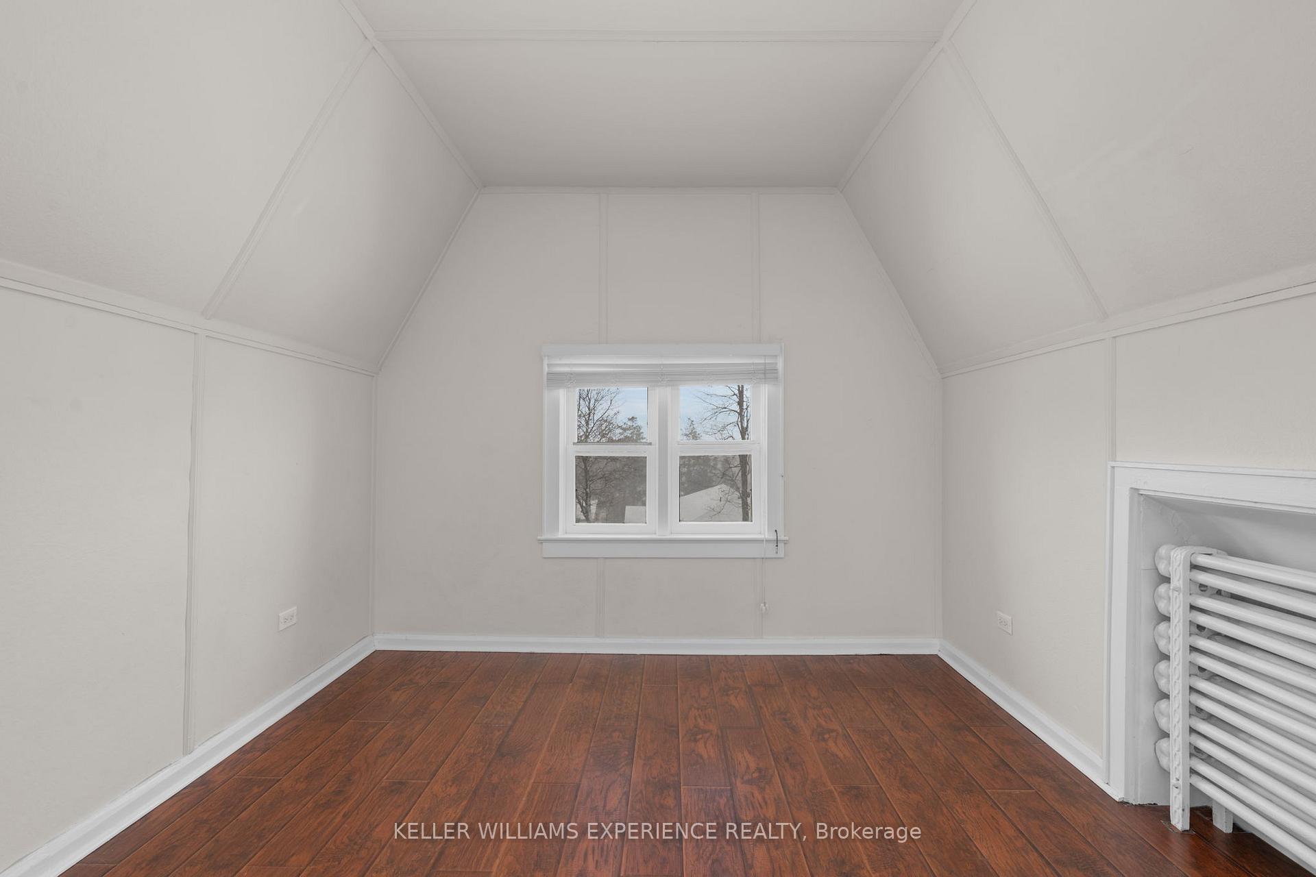 Photo 13 of Unit 9, 101 Clapperton Street, Barrie, City Centre — HOMEH