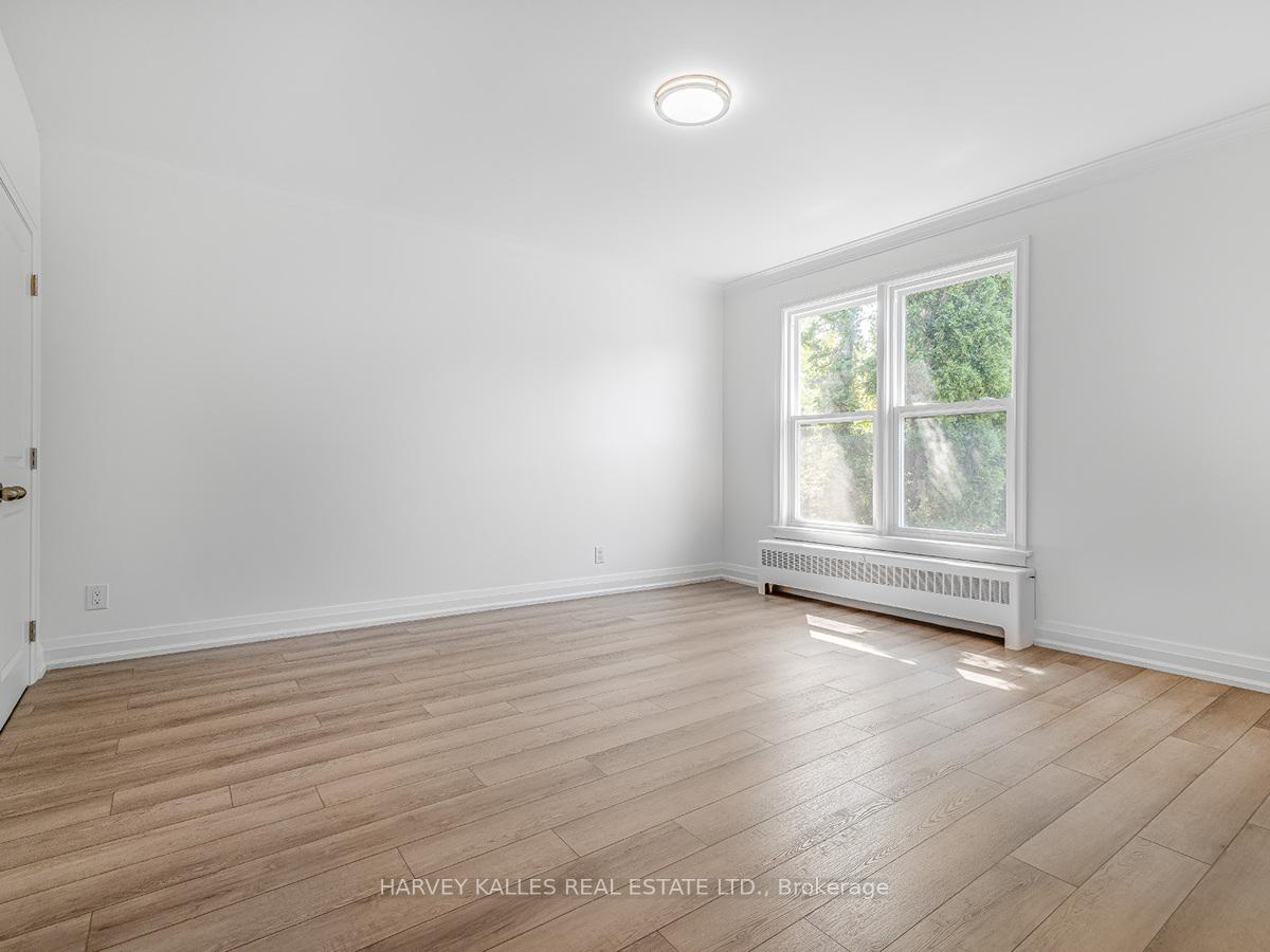 Photo 9 of Unit 4, 8 Markdale Avenue, Toronto, Humewood-Cedarvale — HOMEH