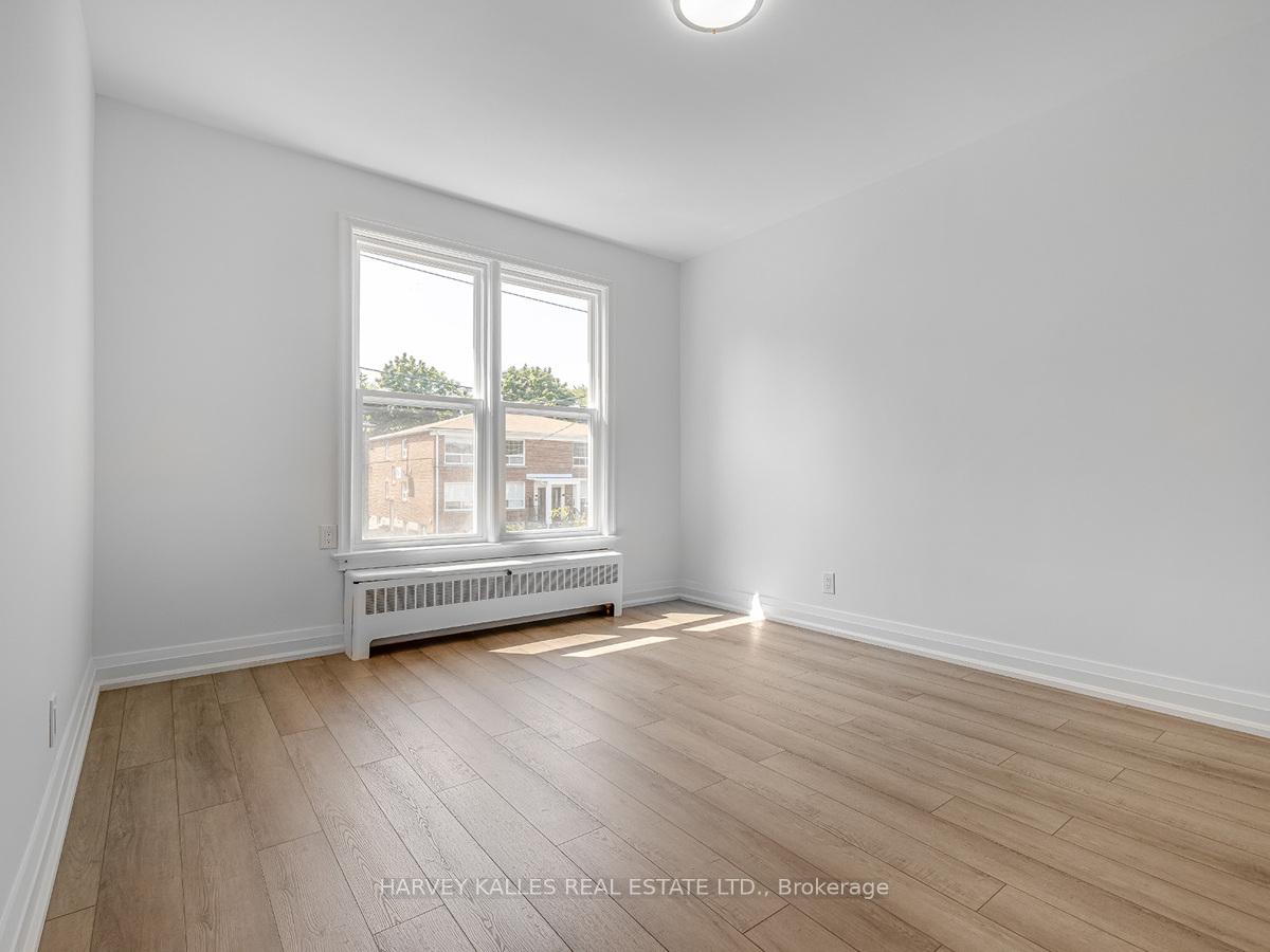 Photo 11 of Unit 4, 8 Markdale Avenue, Toronto, Humewood-Cedarvale — HOMEH