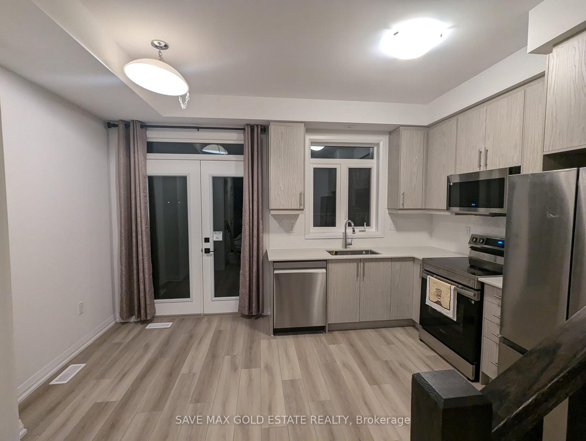 Photo 8 of Unit 11, 55 Tom Brown Drive, Brant, Paris — HOMEH