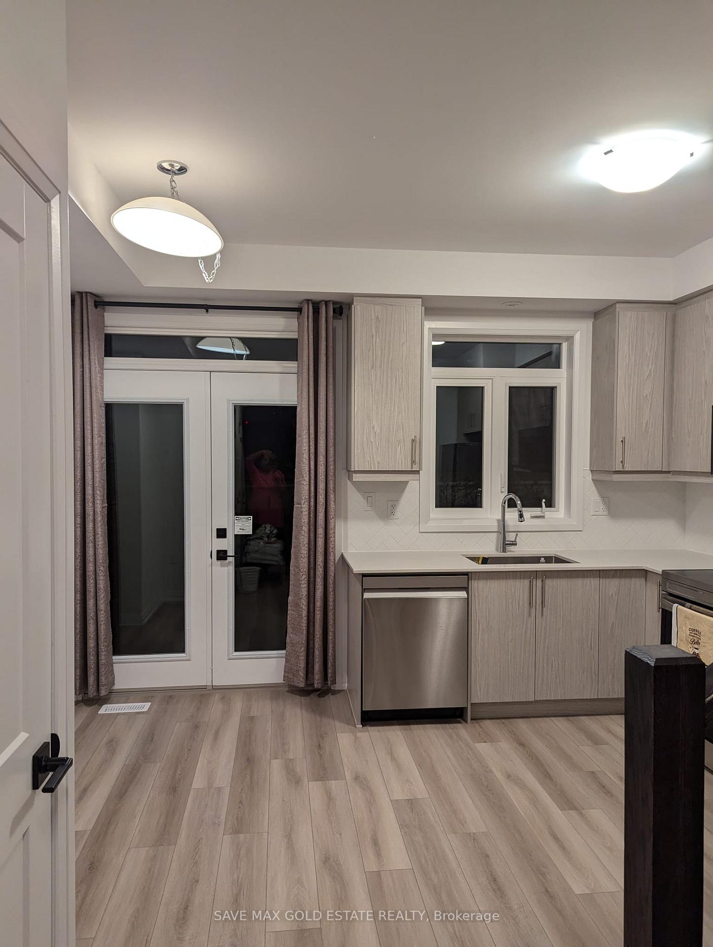 Photo 14 of Unit 11, 55 Tom Brown Drive, Brant, Paris — HOMEH