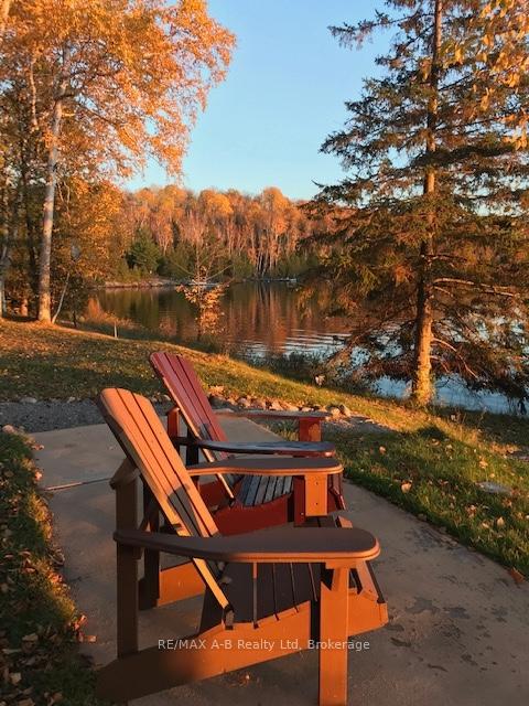 Photo 3 of Unit 4, 903 McRae Hay Lake Road, South Algonquin — HOMEH