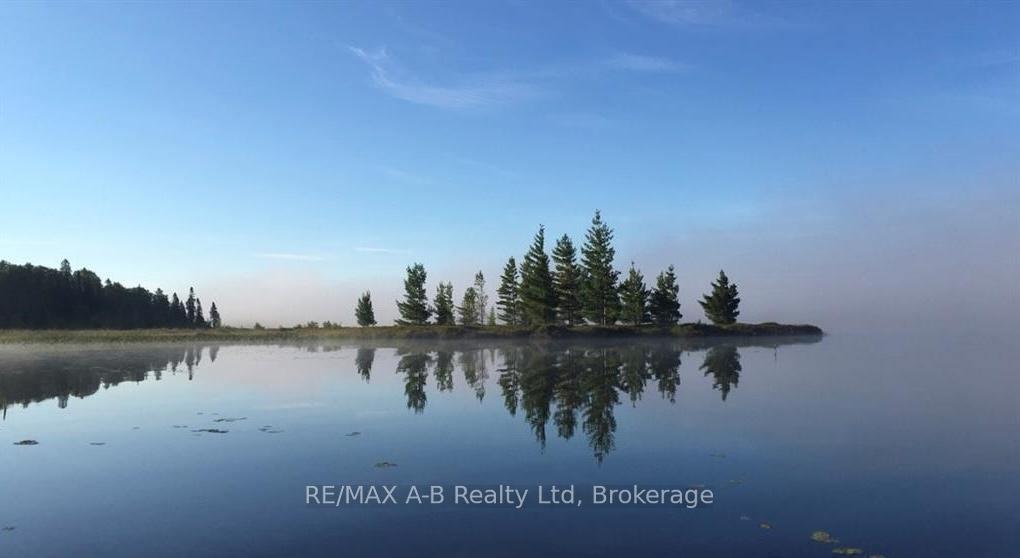Photo 10 of Unit 4, 903 McRae Hay Lake Road, South Algonquin — HOMEH