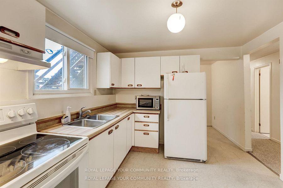 Photo 5 of 386 Essa Rd Lower Level, Barrie, Holly — HOMEH