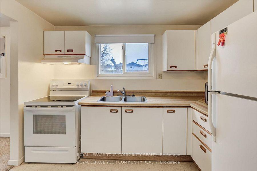 Photo 6 of 386 Essa Rd Lower Level, Barrie, Holly — HOMEH