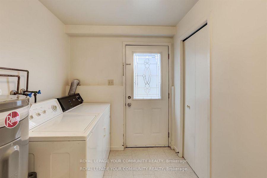 Photo 13 of 386 Essa Rd Lower Level, Barrie, Holly — HOMEH