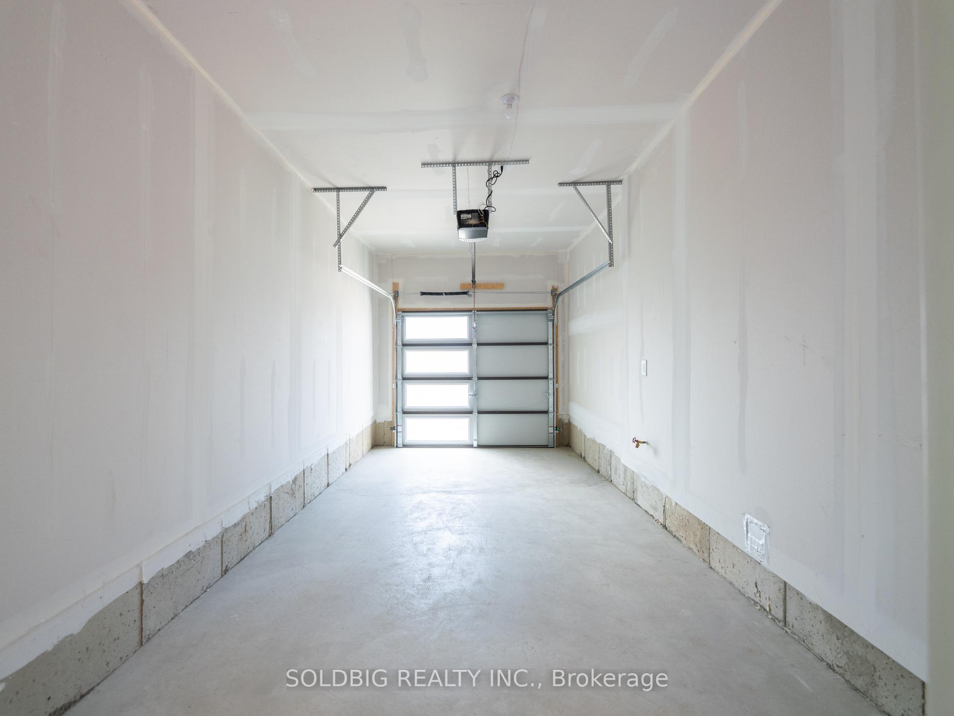 Photo 3 of 111 granville Crescent, Haldimand — HOMEH