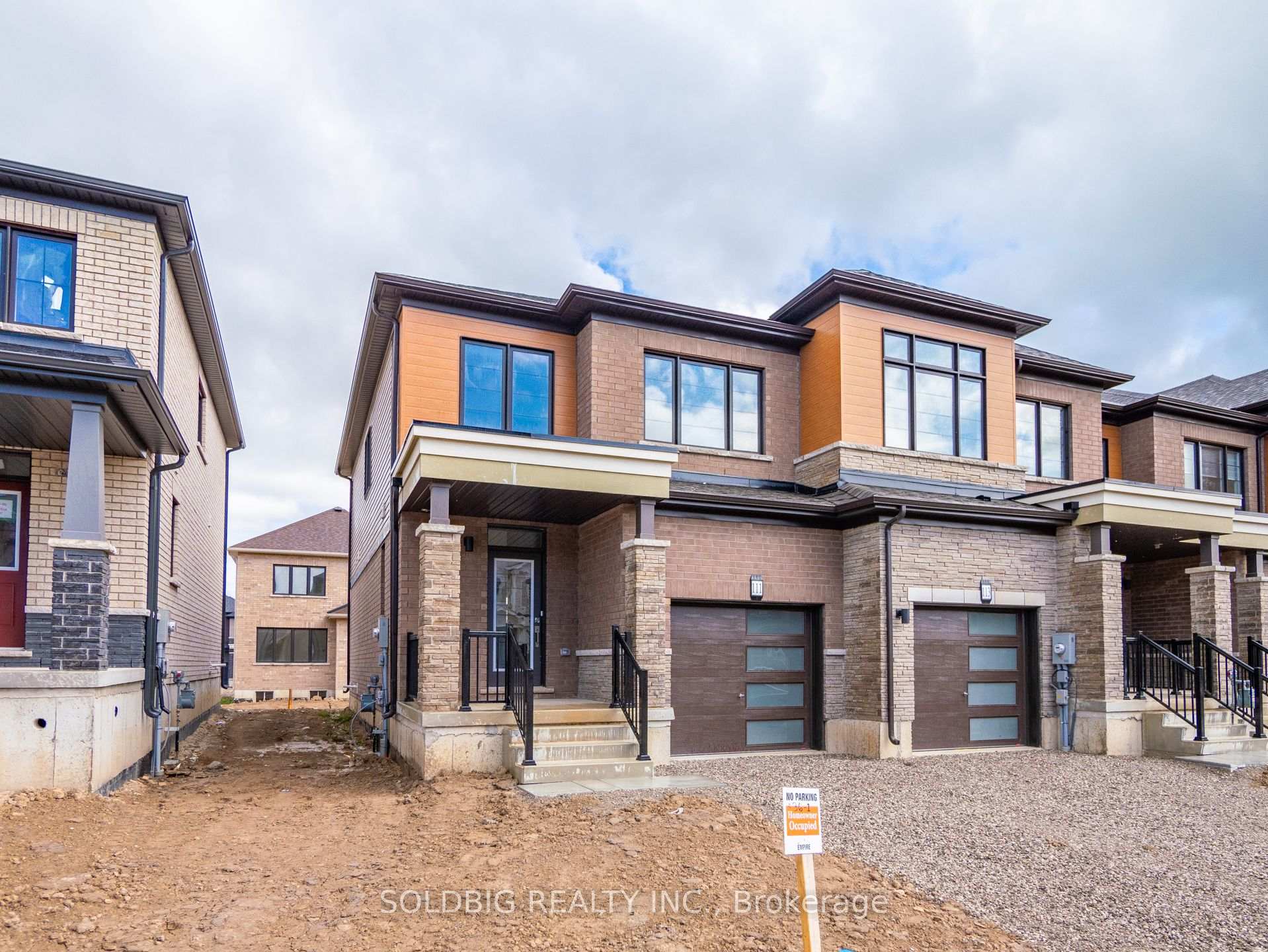 Photo 21 of 111 granville Crescent, Haldimand — HOMEH