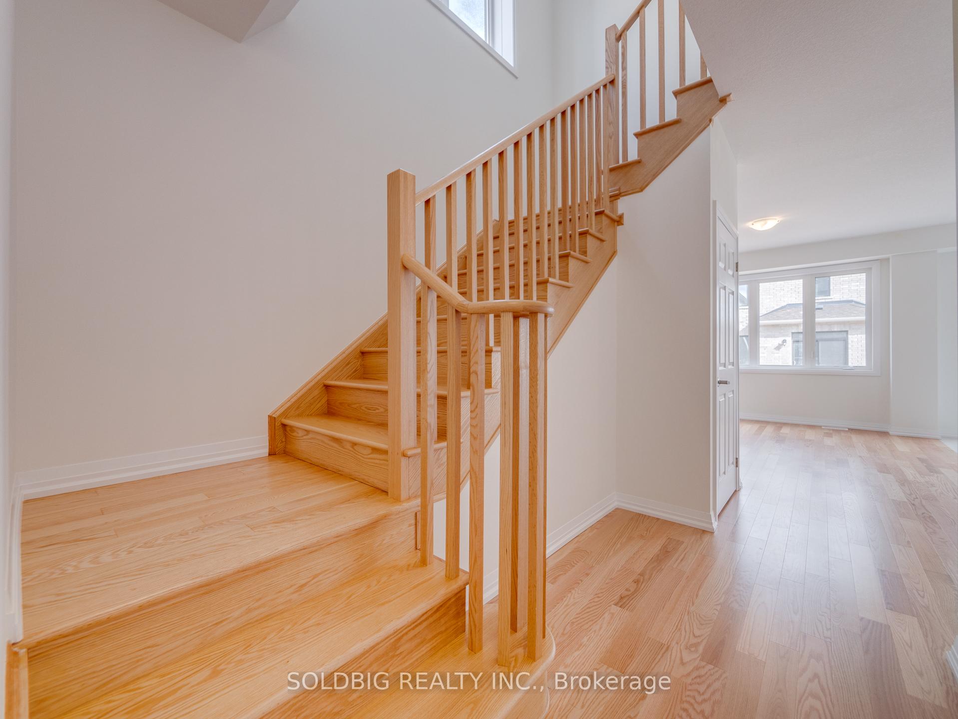 Photo 7 of 111 granville Crescent, Haldimand — HOMEH
