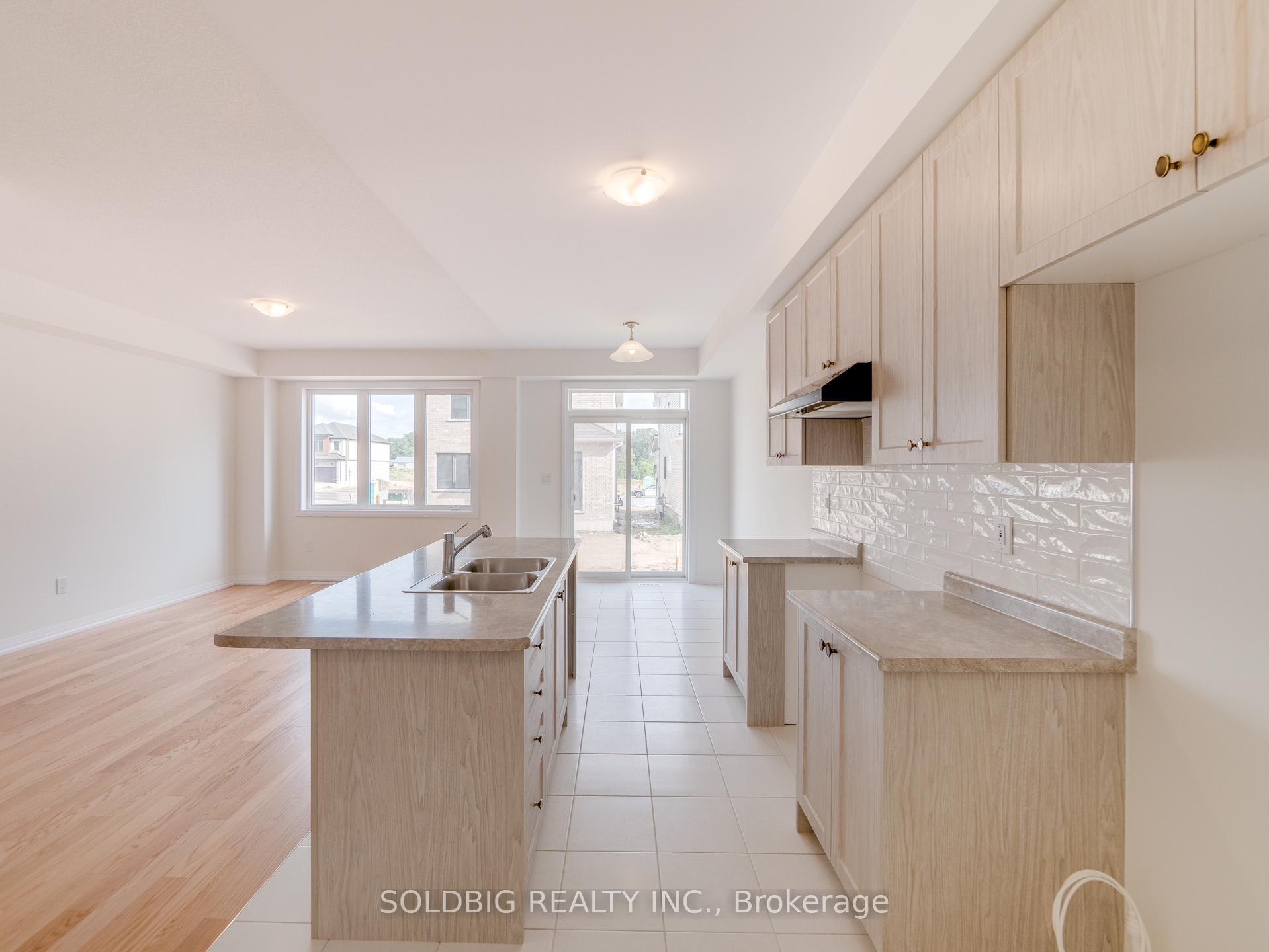 Photo 26 of 111 granville Crescent, Haldimand — HOMEH